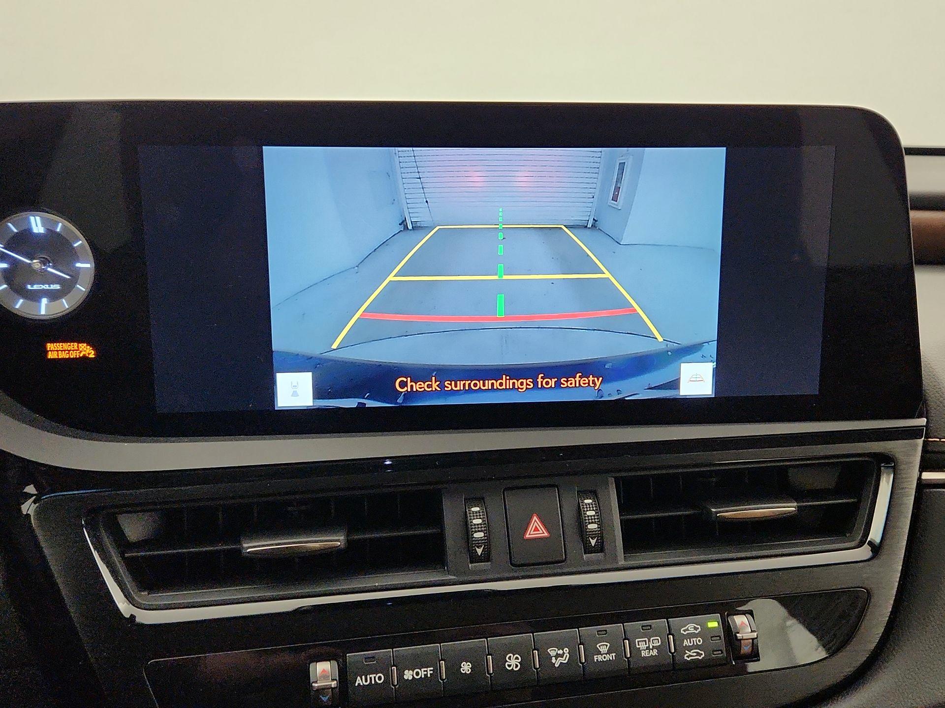 Thumbnail: 2023 Lexus ES - 14