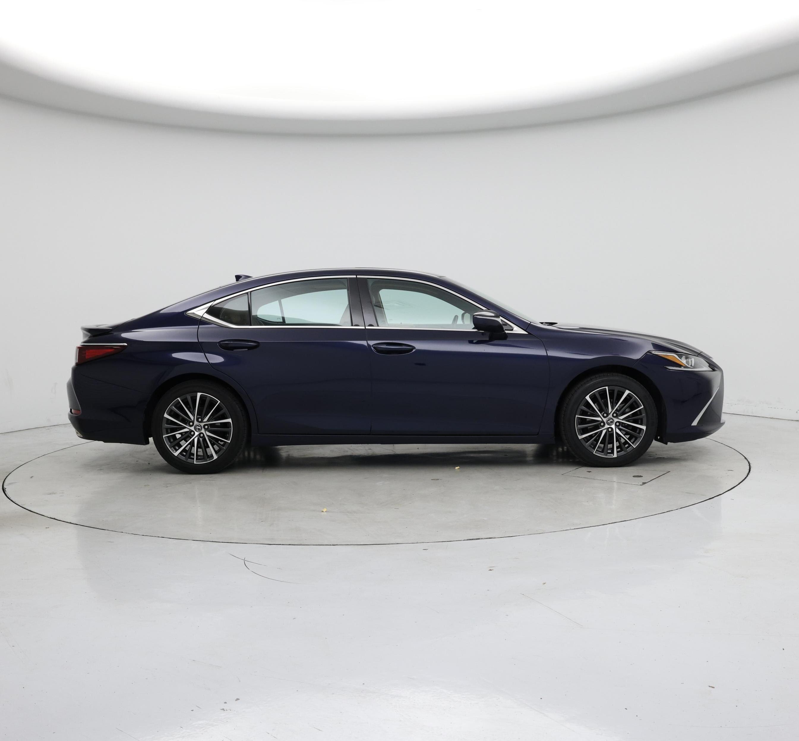Thumbnail: 2023 Lexus ES - 7