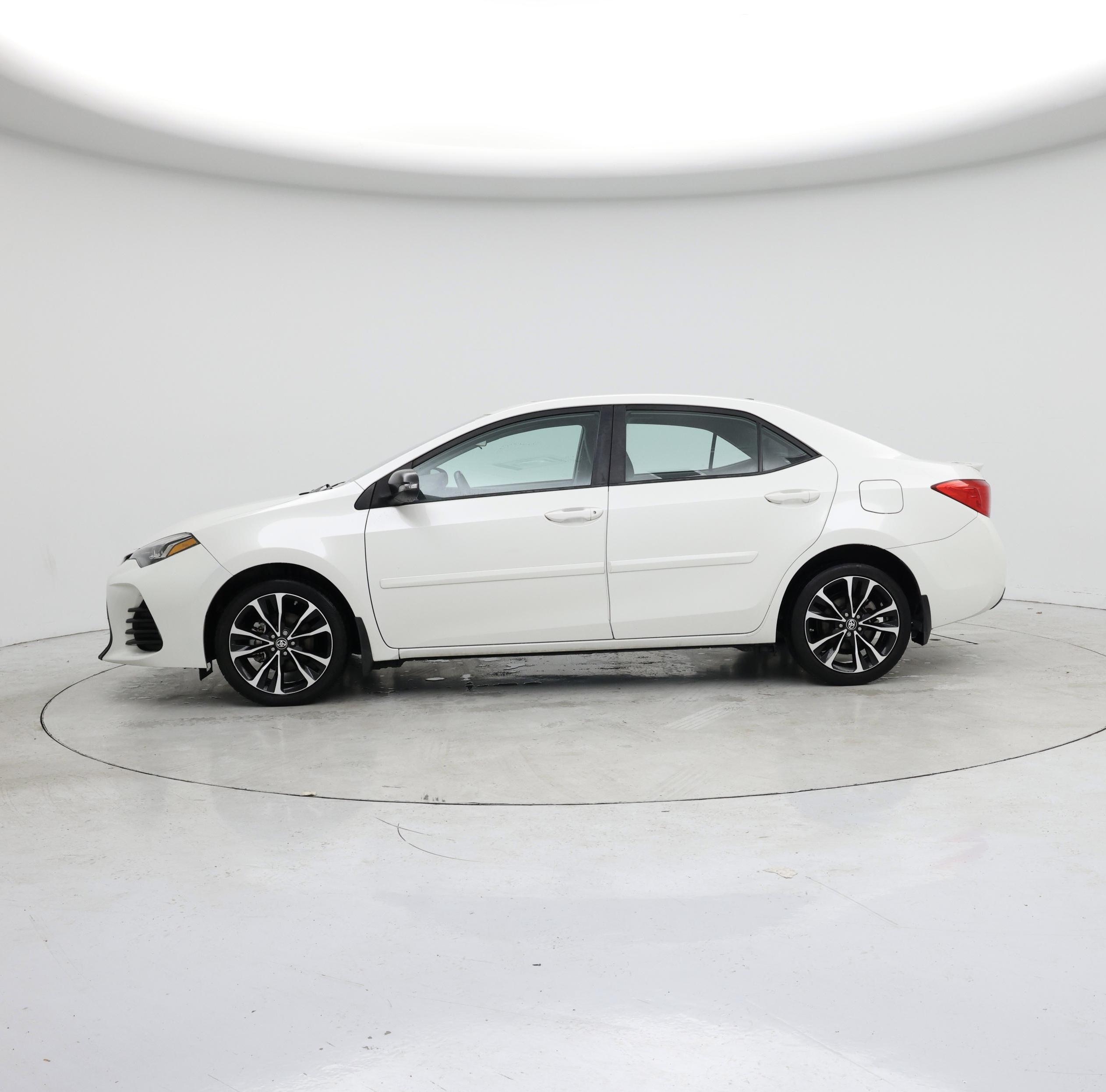 Thumbnail: 2019 Toyota Corolla - 3