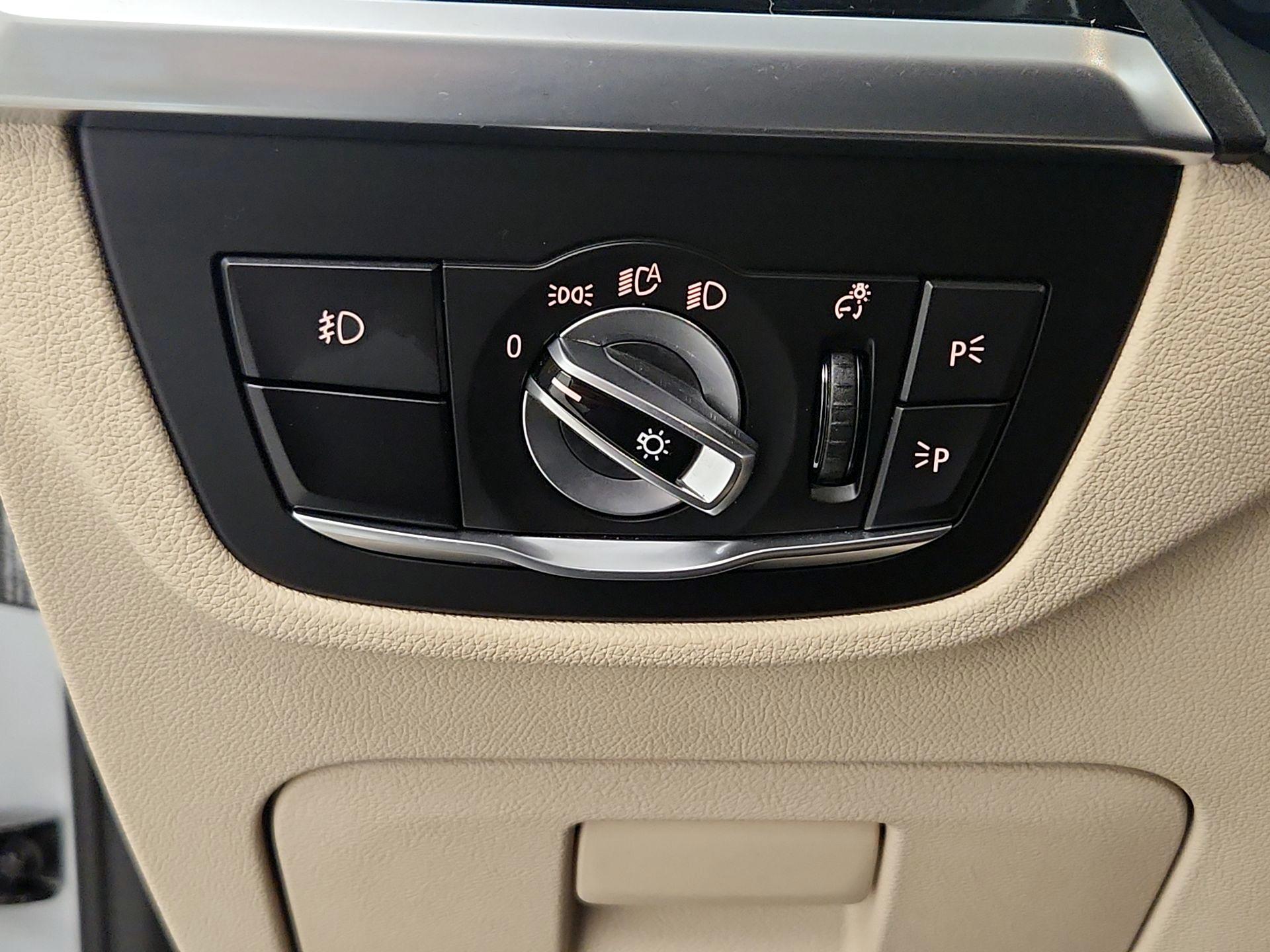 Thumbnail: 2021 BMW X3 - 13