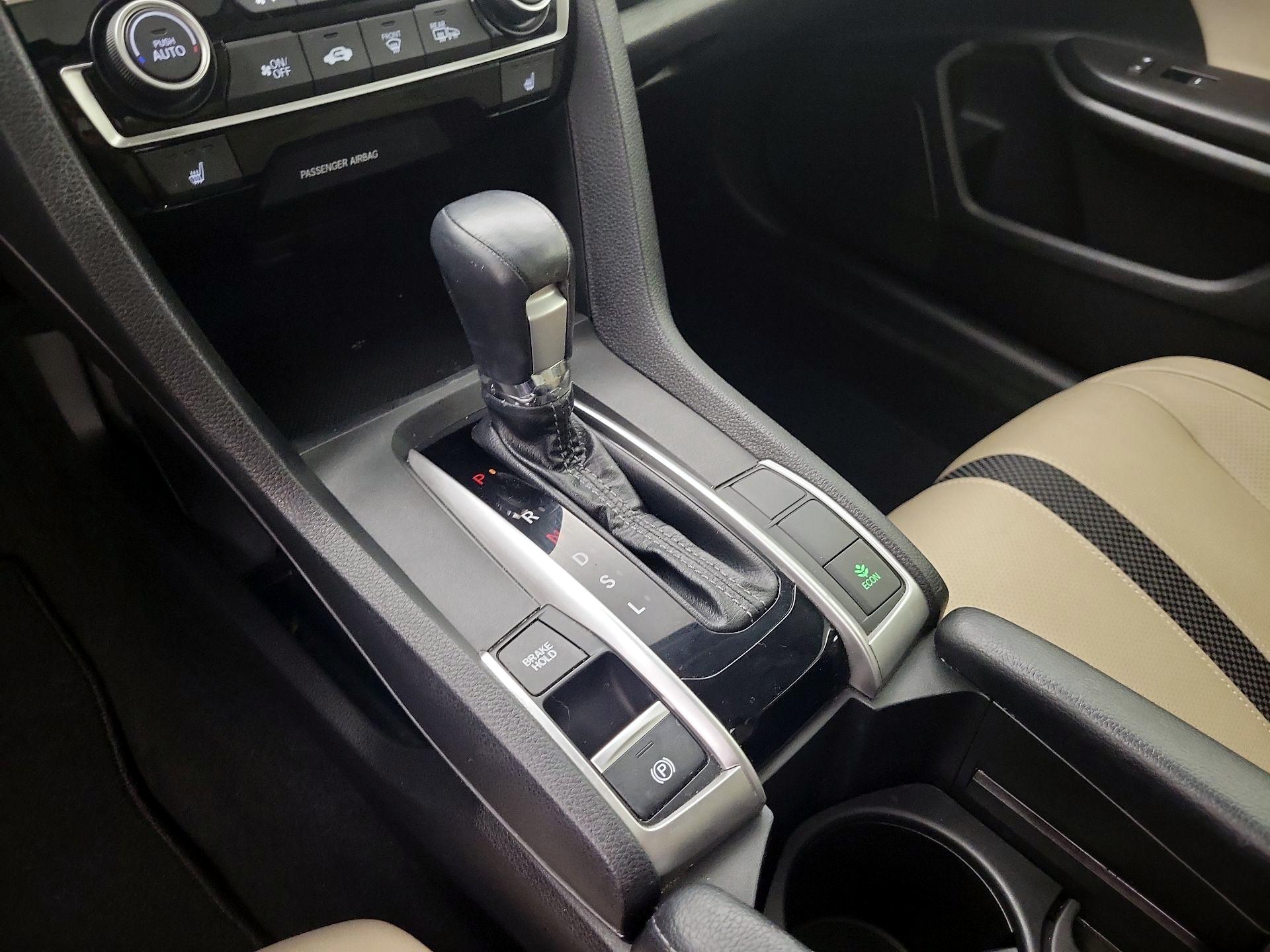 Thumbnail: 2019 Honda Civic - 17