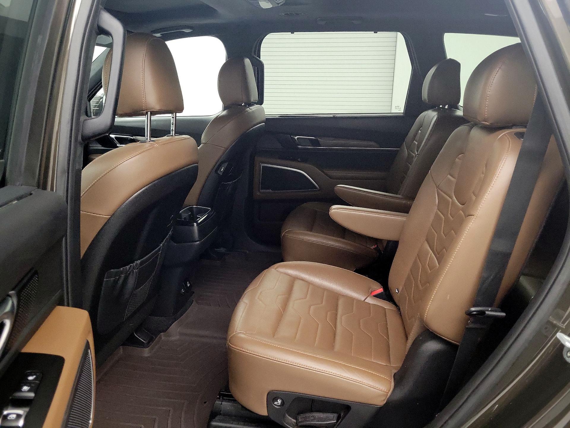 Thumbnail: 2021 Kia Telluride - 20
