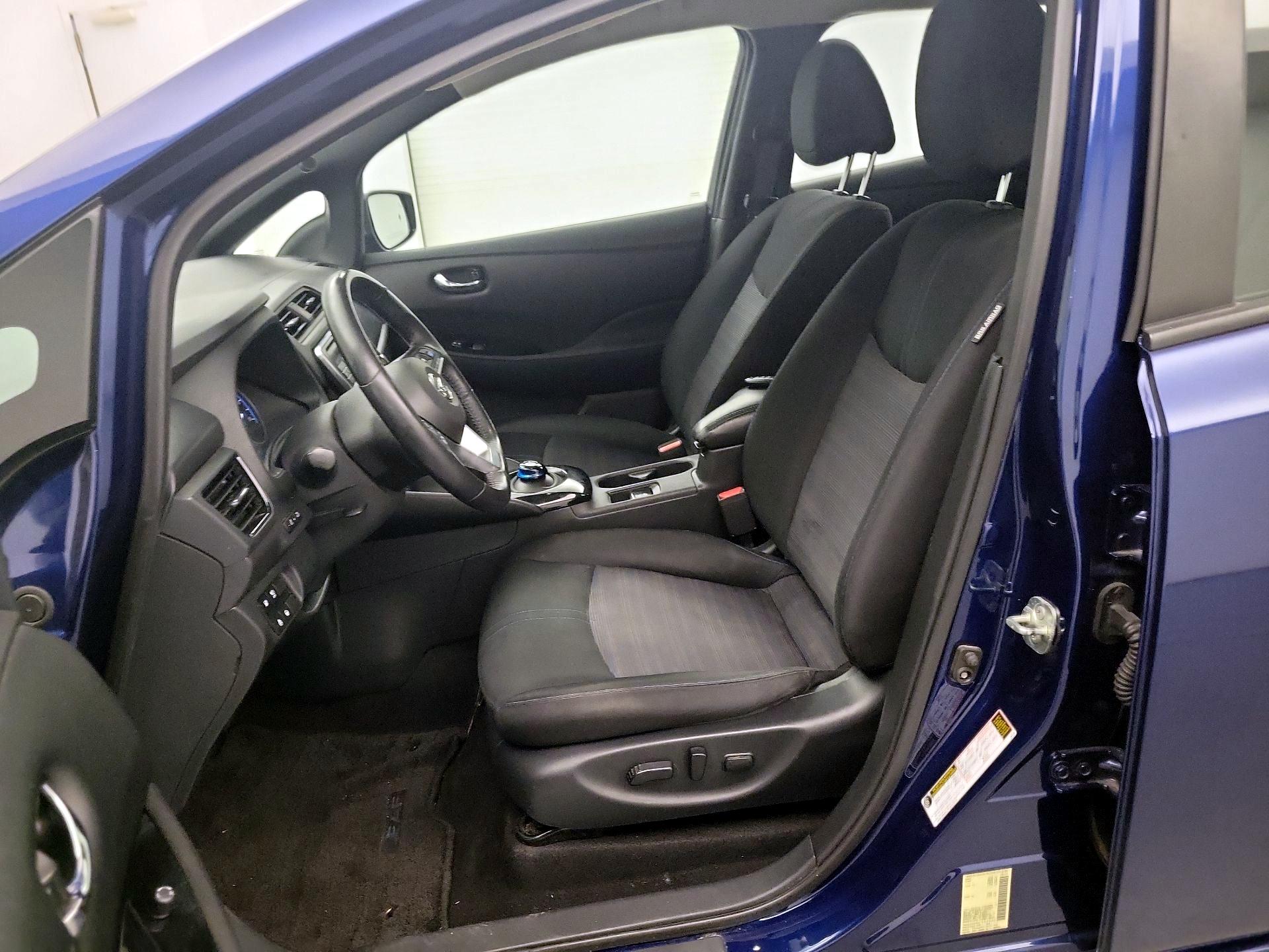 Thumbnail: 2019 Nissan Leaf - 11