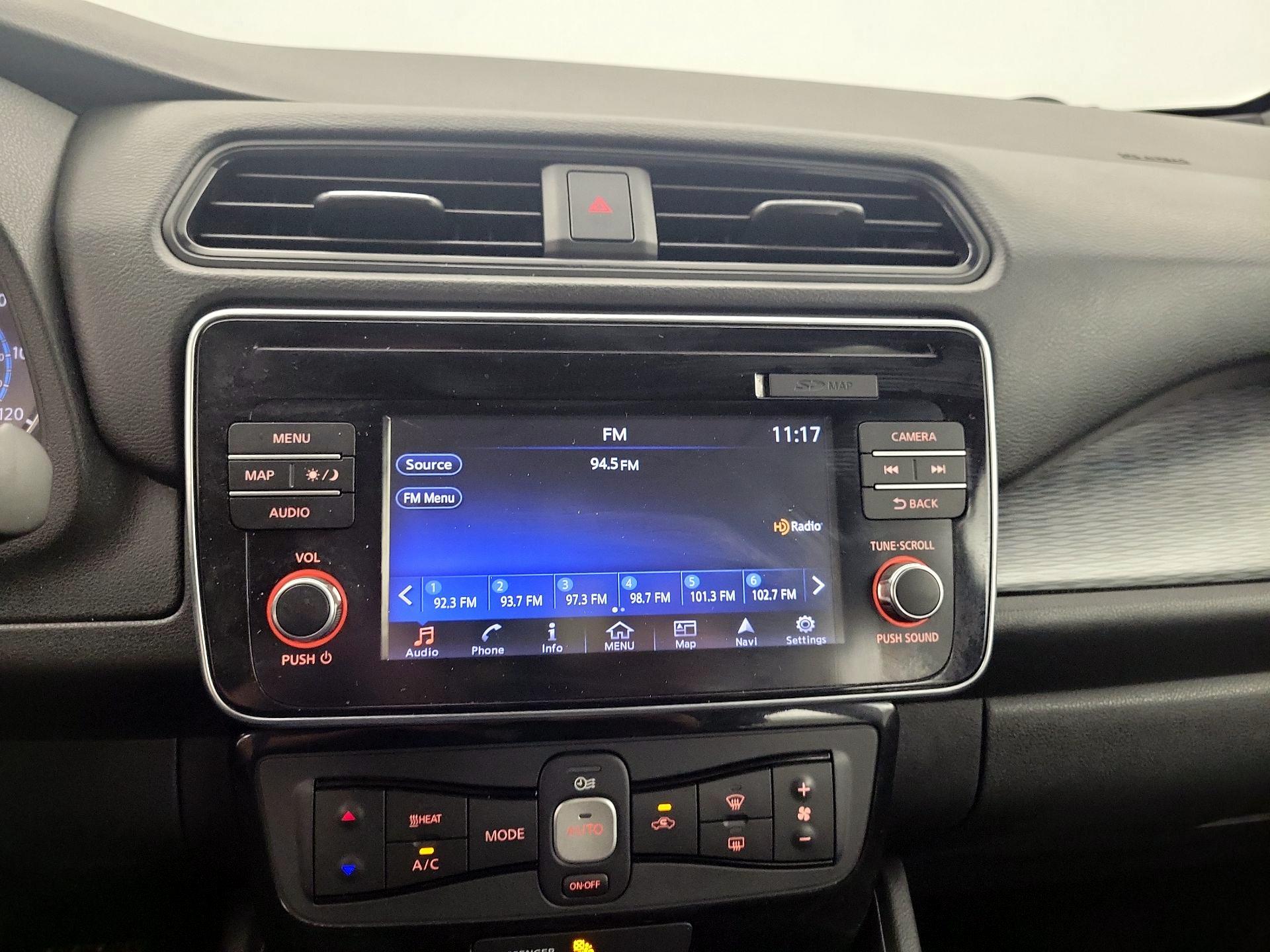 Thumbnail: 2019 Nissan Leaf - 16