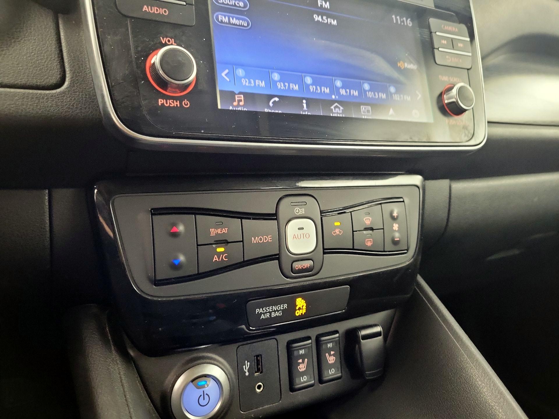 Thumbnail: 2019 Nissan Leaf - 17
