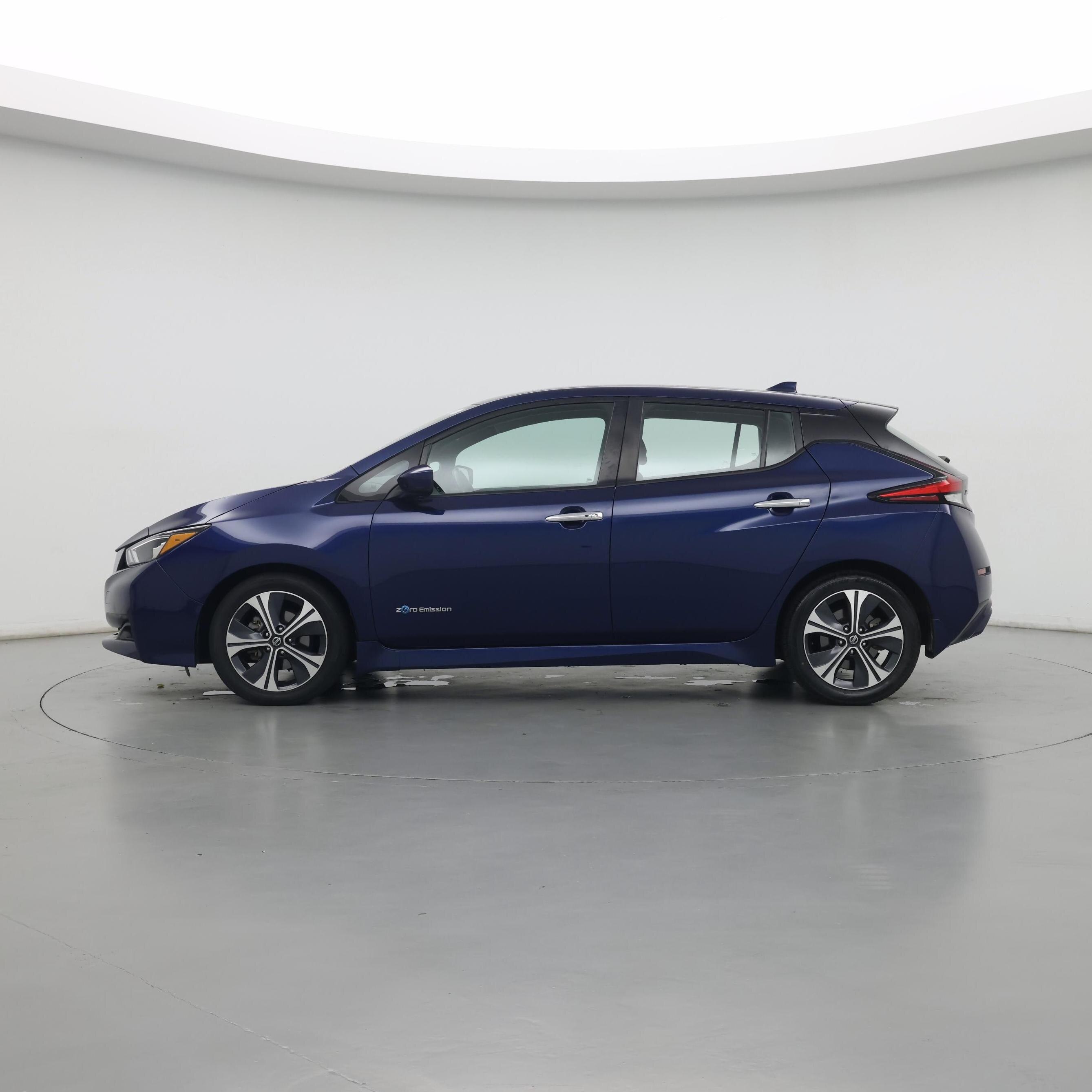 Thumbnail: 2019 Nissan Leaf - 3
