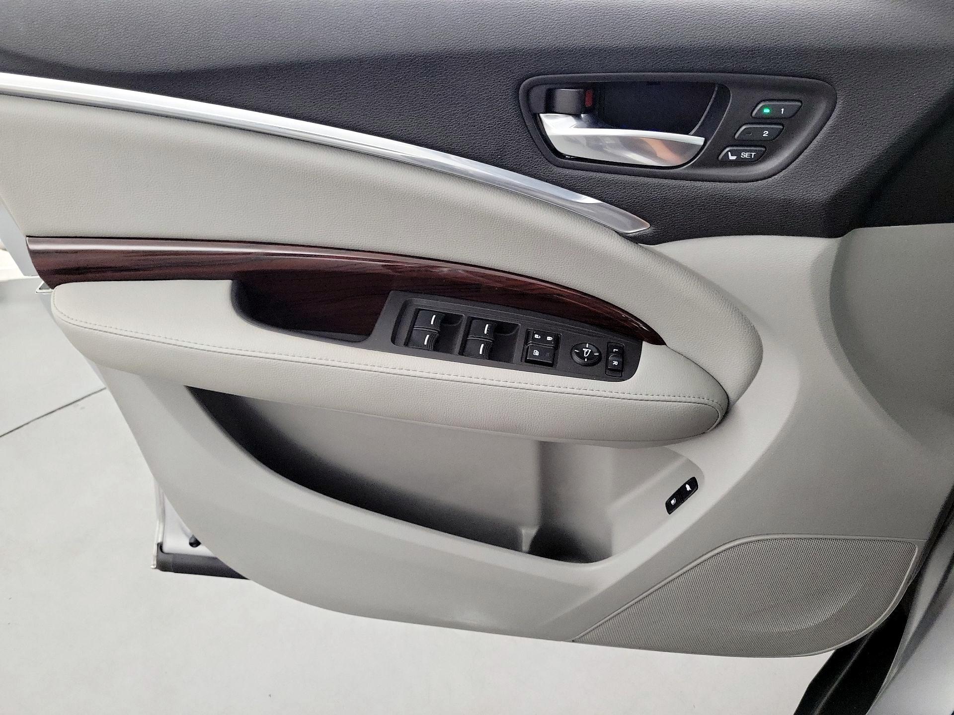 Thumbnail: 2015 Acura MDX - 12