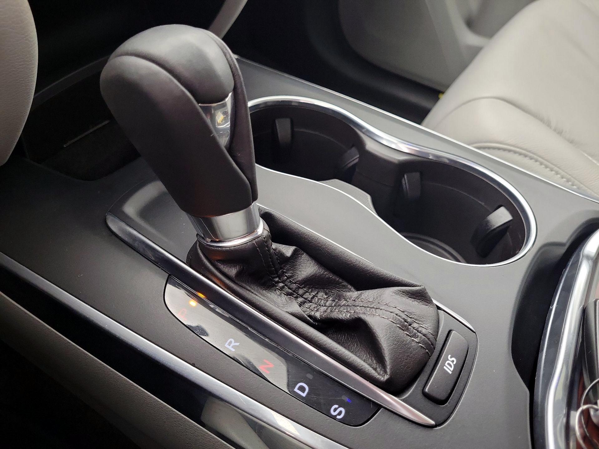 Thumbnail: 2015 Acura MDX - 17