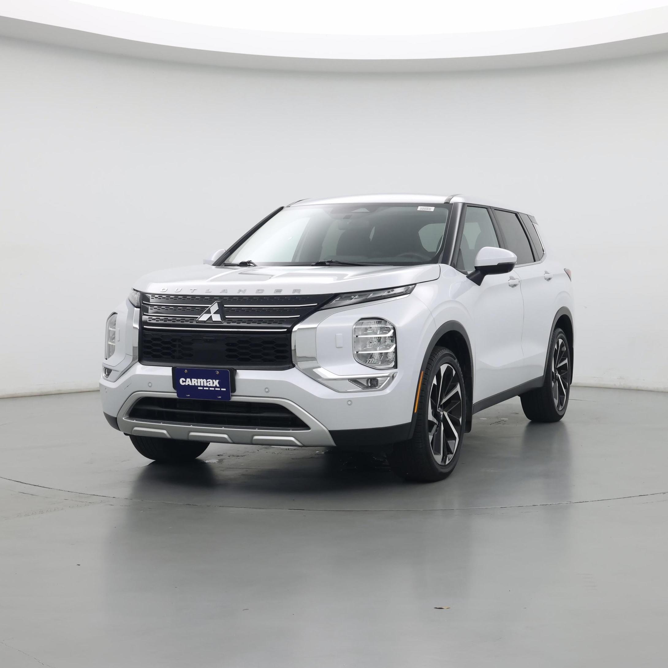 Thumbnail: 2024 Mitsubishi Outlander - 4