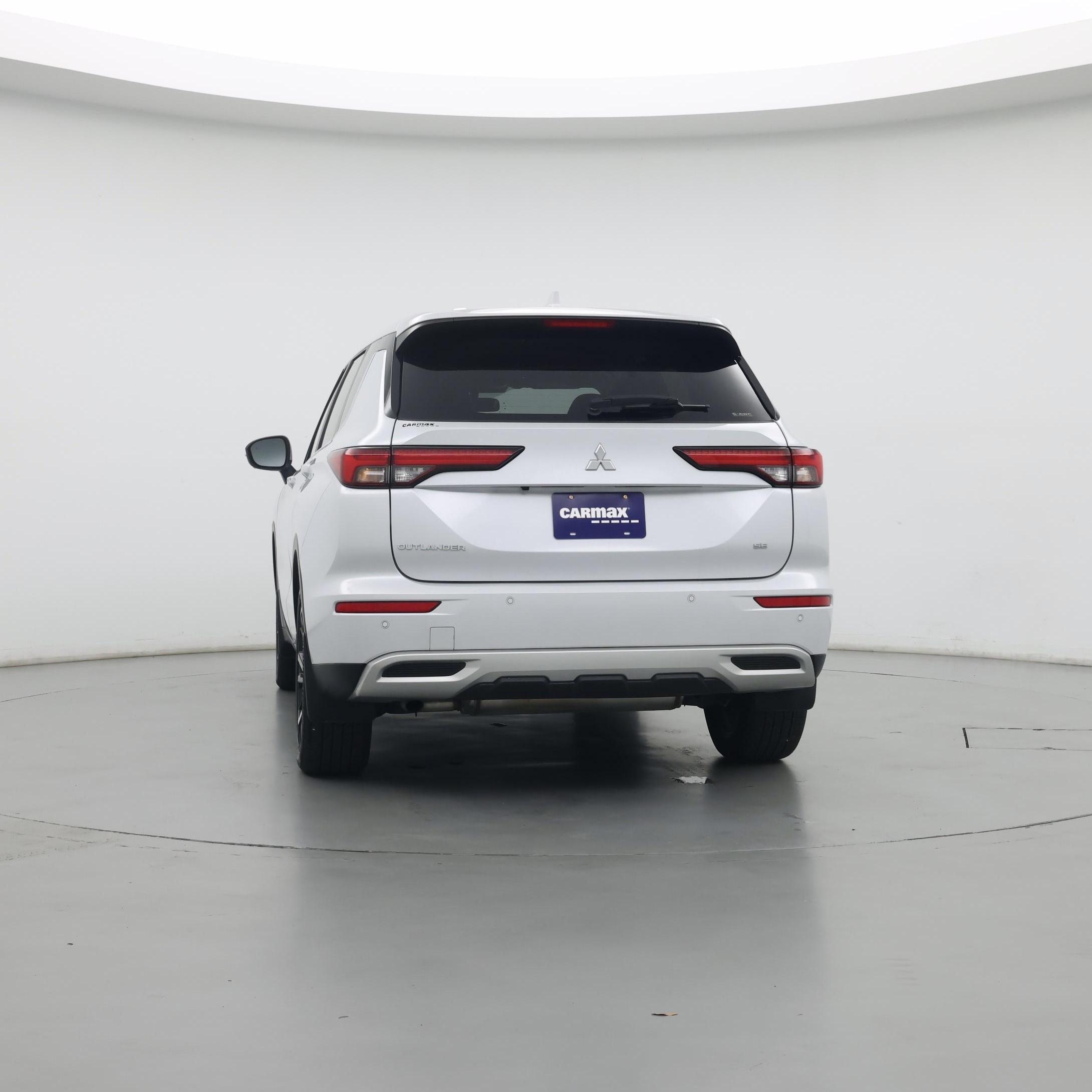 Thumbnail: 2024 Mitsubishi Outlander - 6