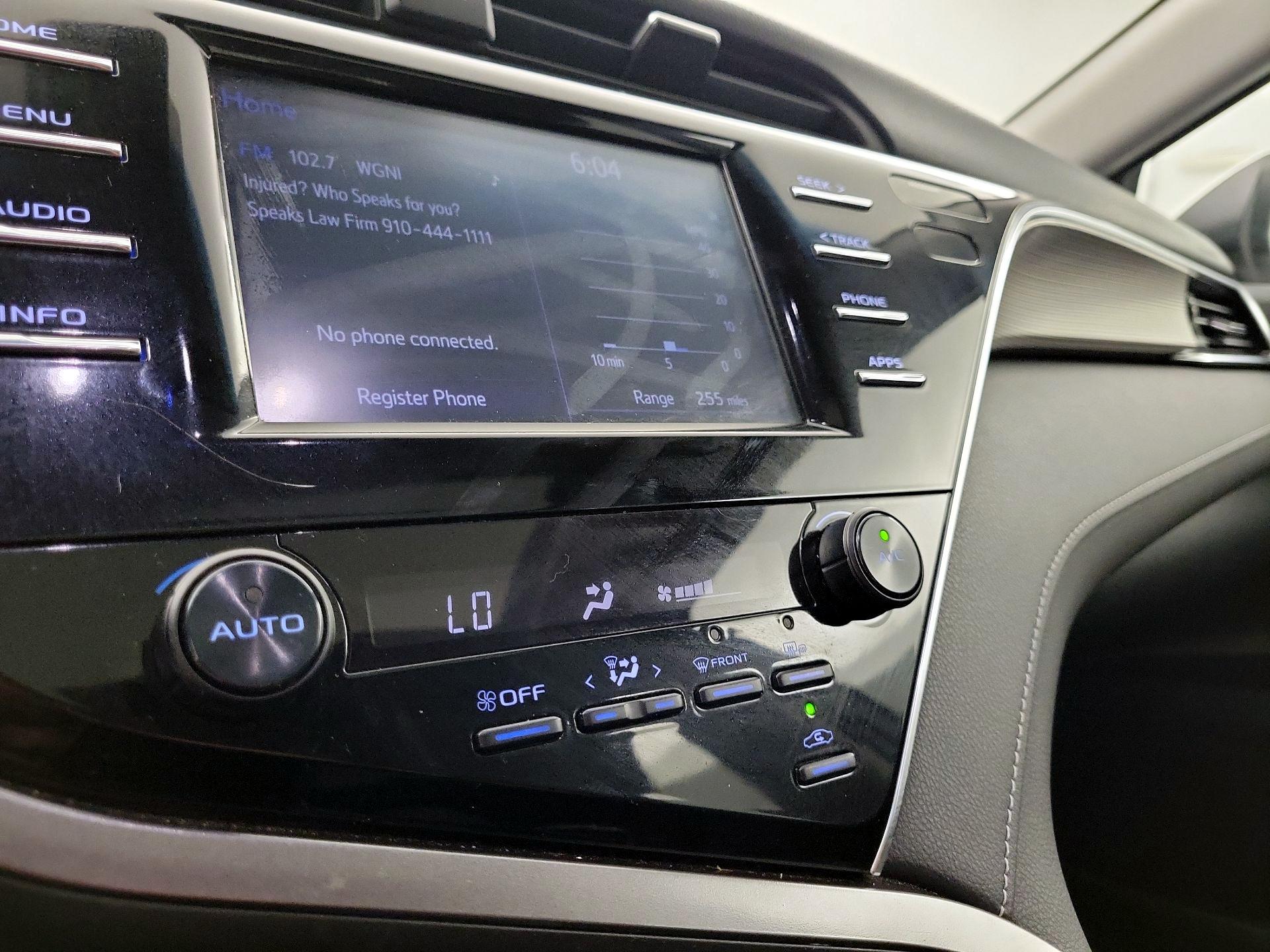 Thumbnail: 2018 Toyota Camry - 16