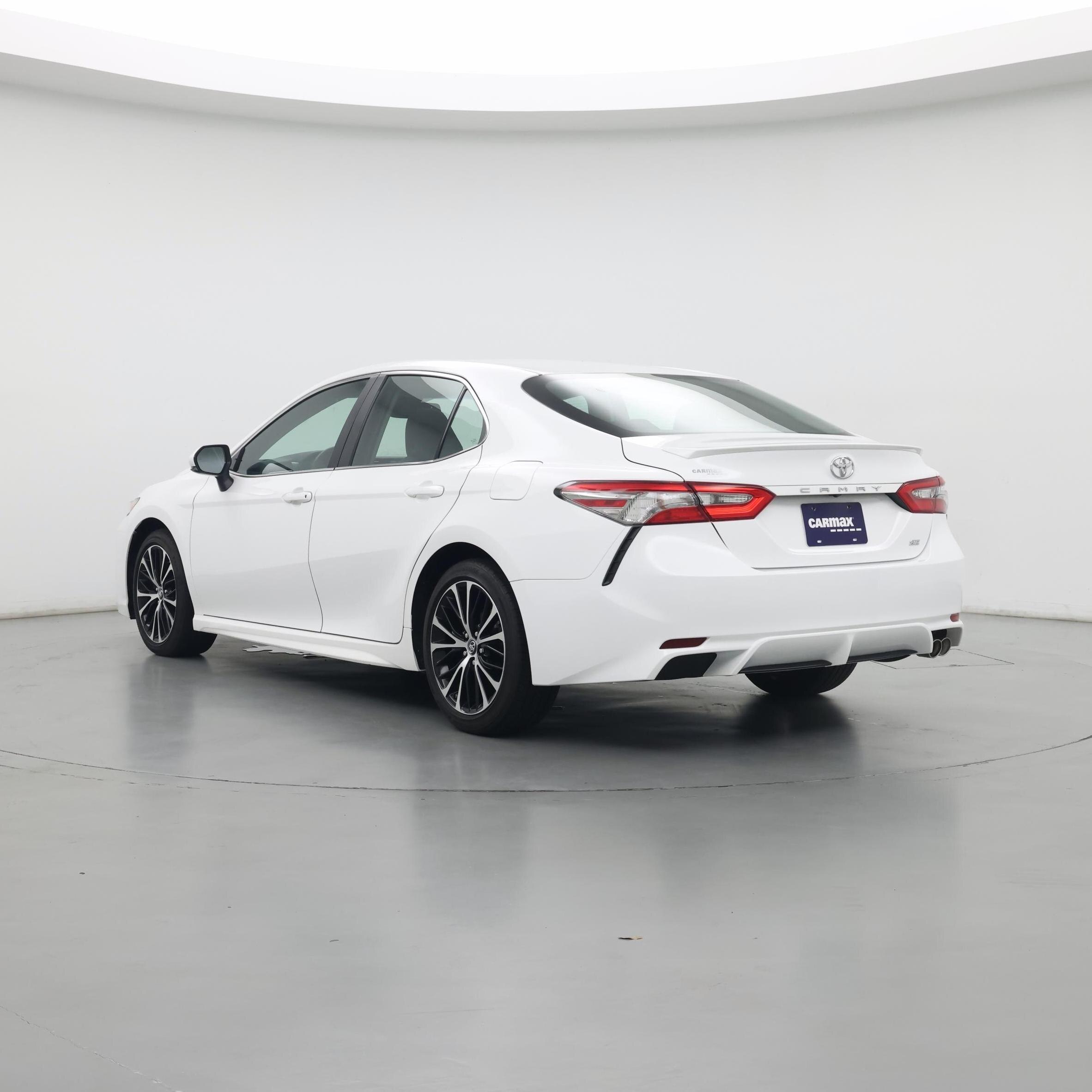 Thumbnail: 2018 Toyota Camry - 2