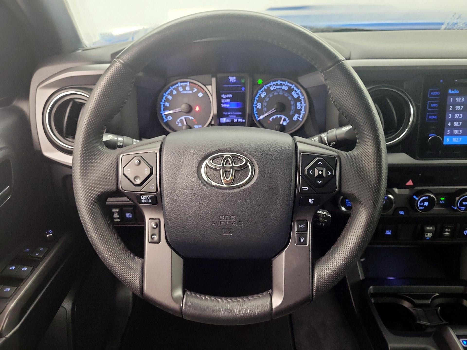 Thumbnail: 2018 Toyota Tacoma - 10