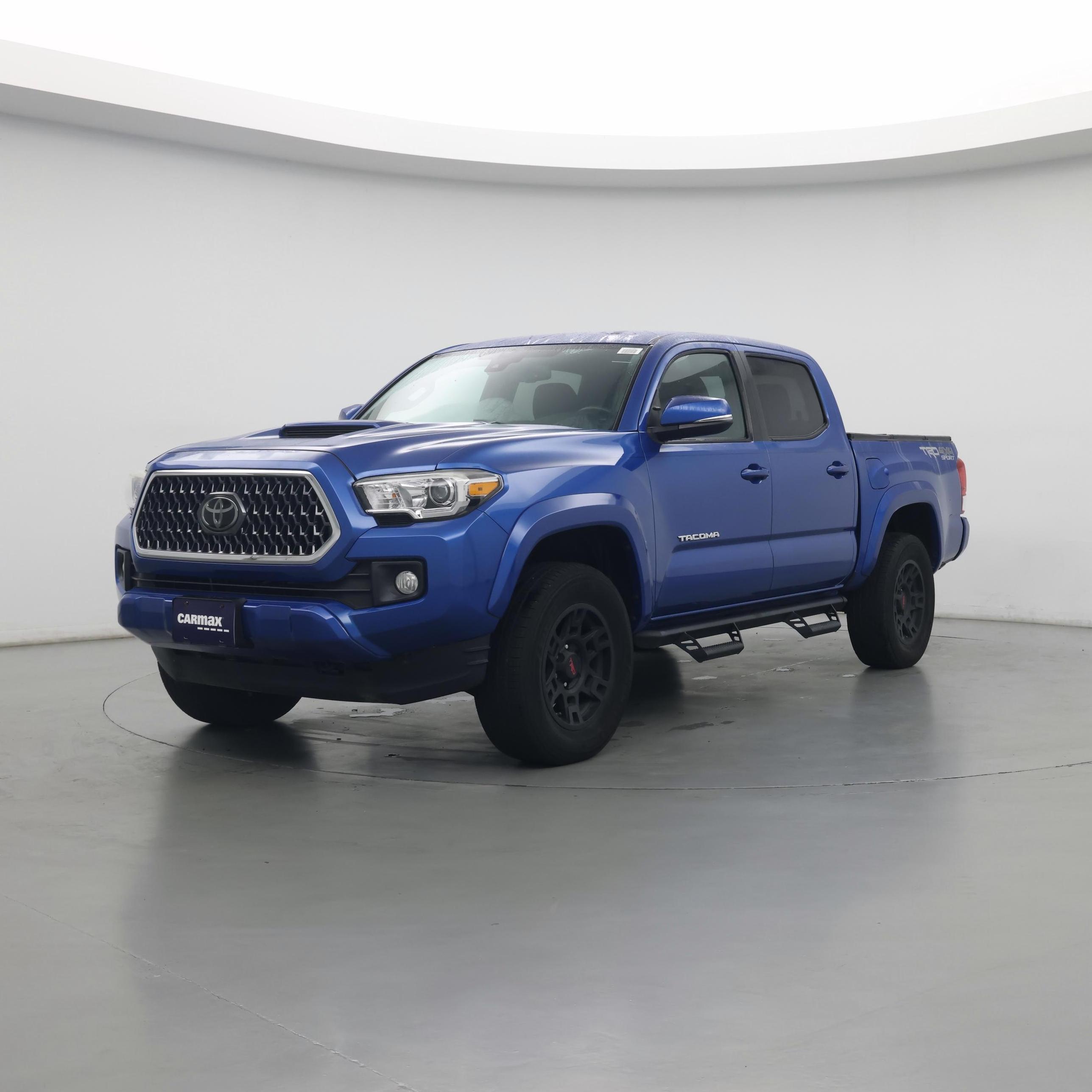 Thumbnail: 2018 Toyota Tacoma - 4
