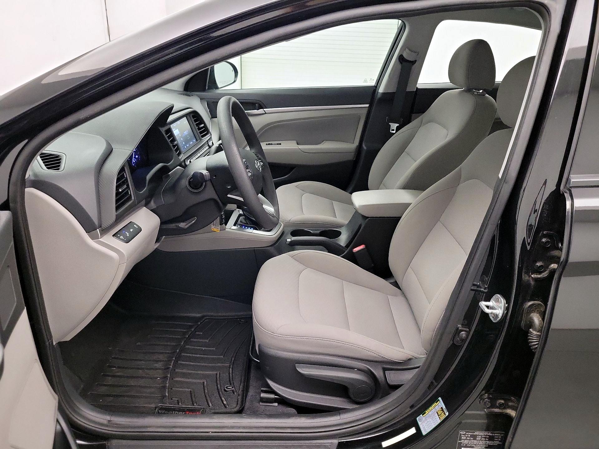 Thumbnail: 2019 Hyundai Elantra - 11
