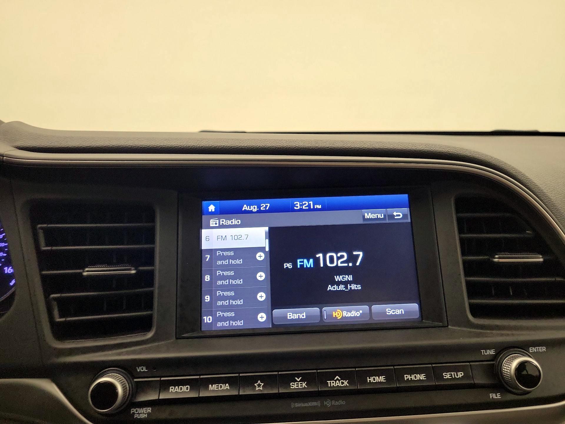 Thumbnail: 2019 Hyundai Elantra - 15