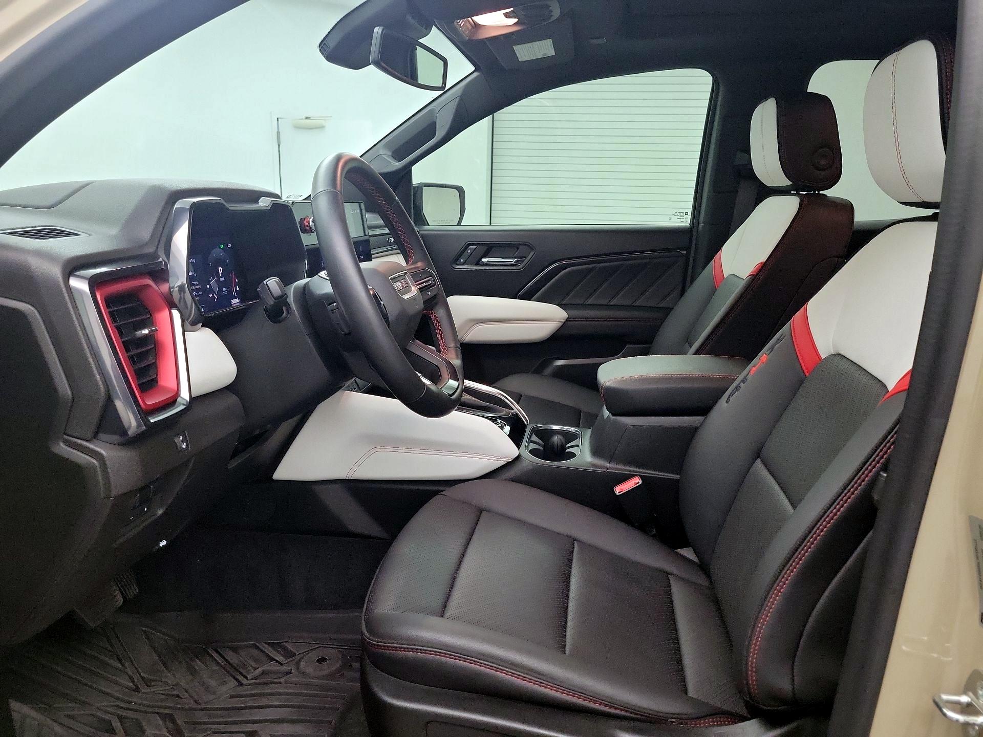 Thumbnail: 2023 GMC Canyon - 11