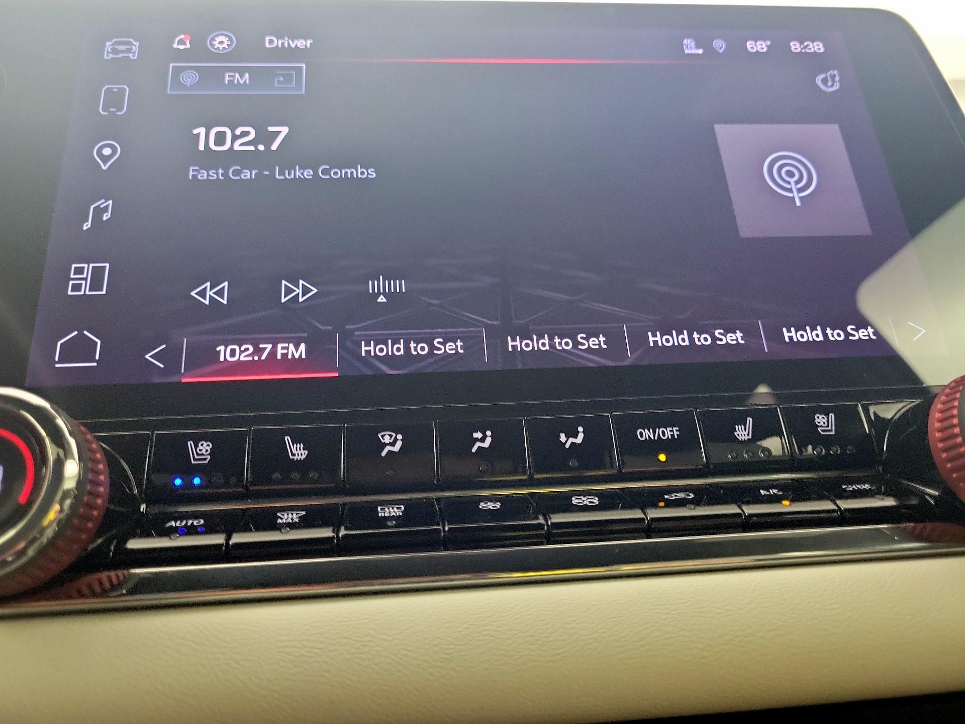 Thumbnail: 2023 GMC Canyon - 16