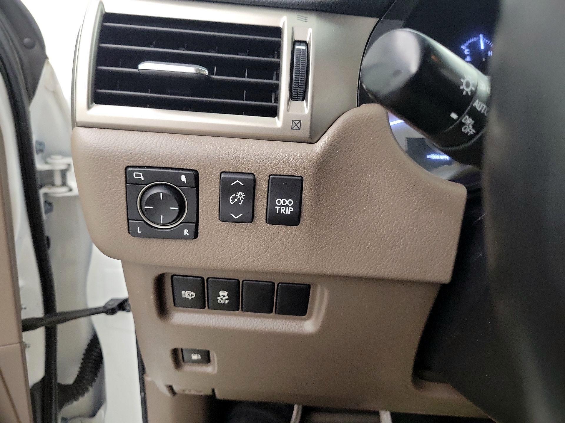 Thumbnail: 2017 Lexus GX - 13