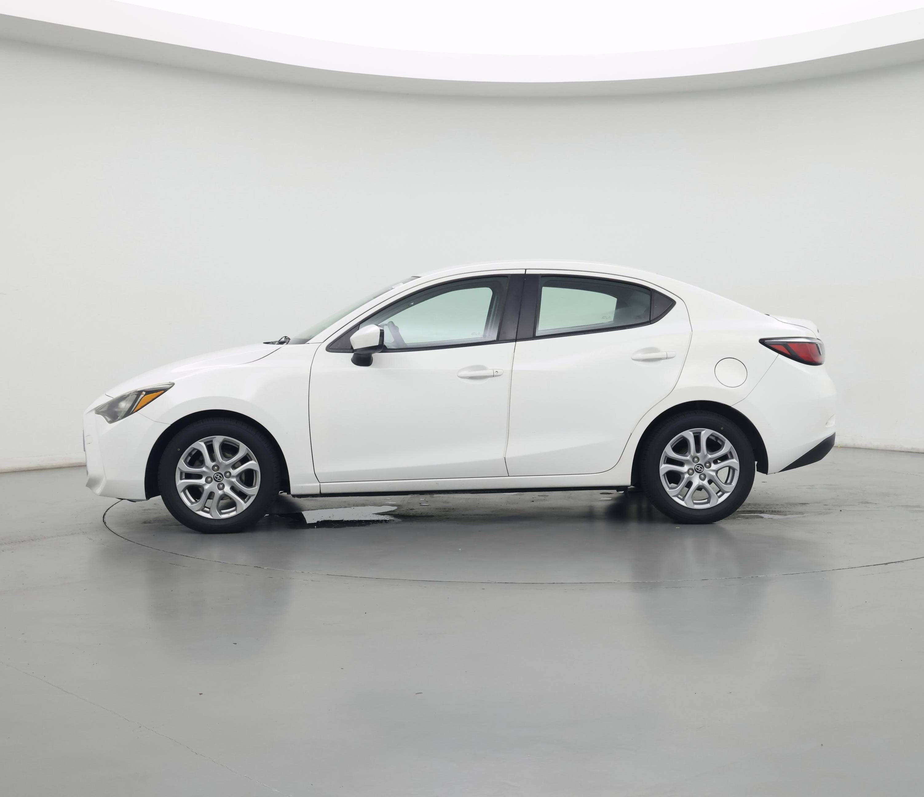 Thumbnail: 2016 Scion iA - 3