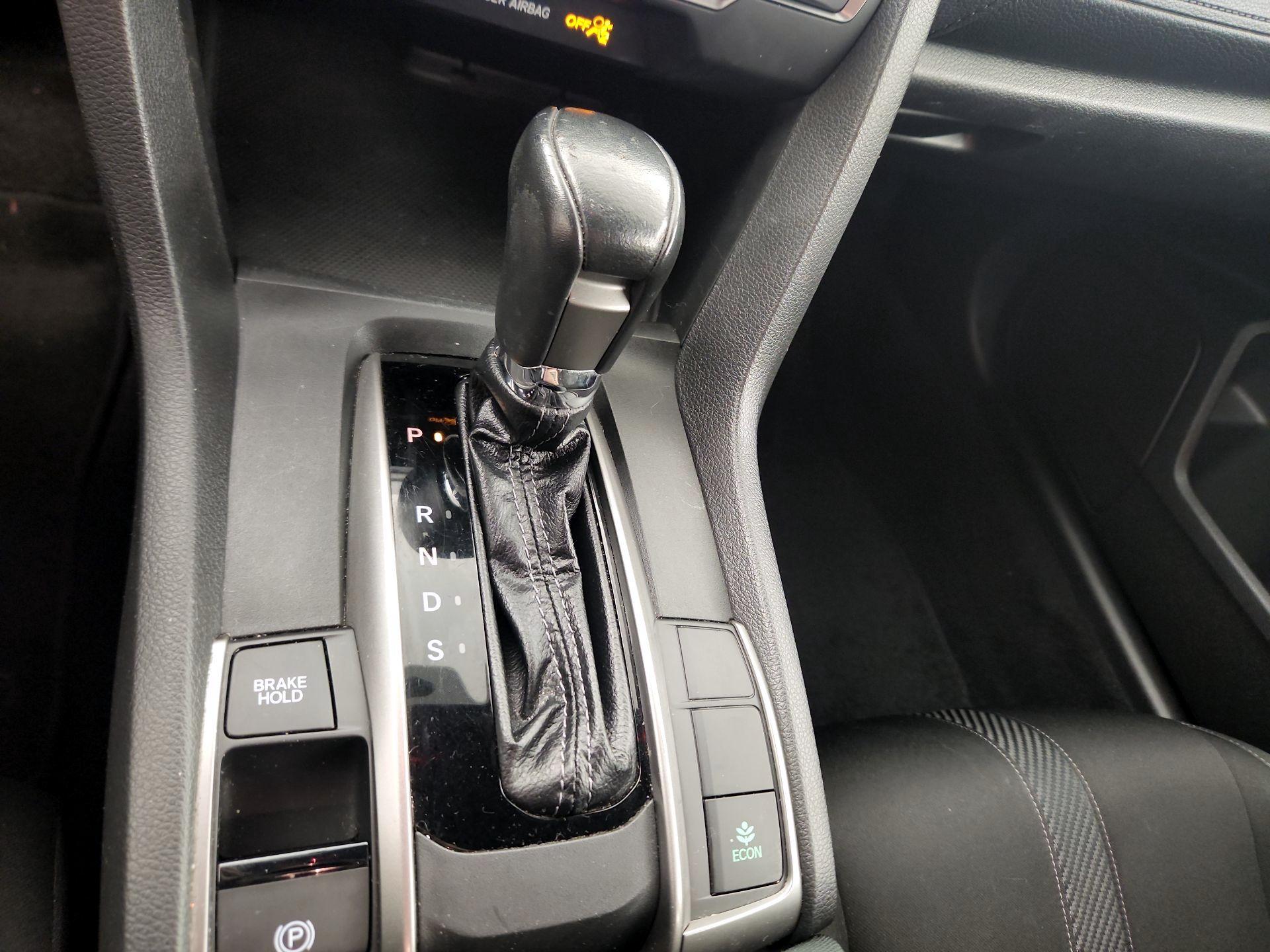 Thumbnail: 2018 Honda Civic - 16