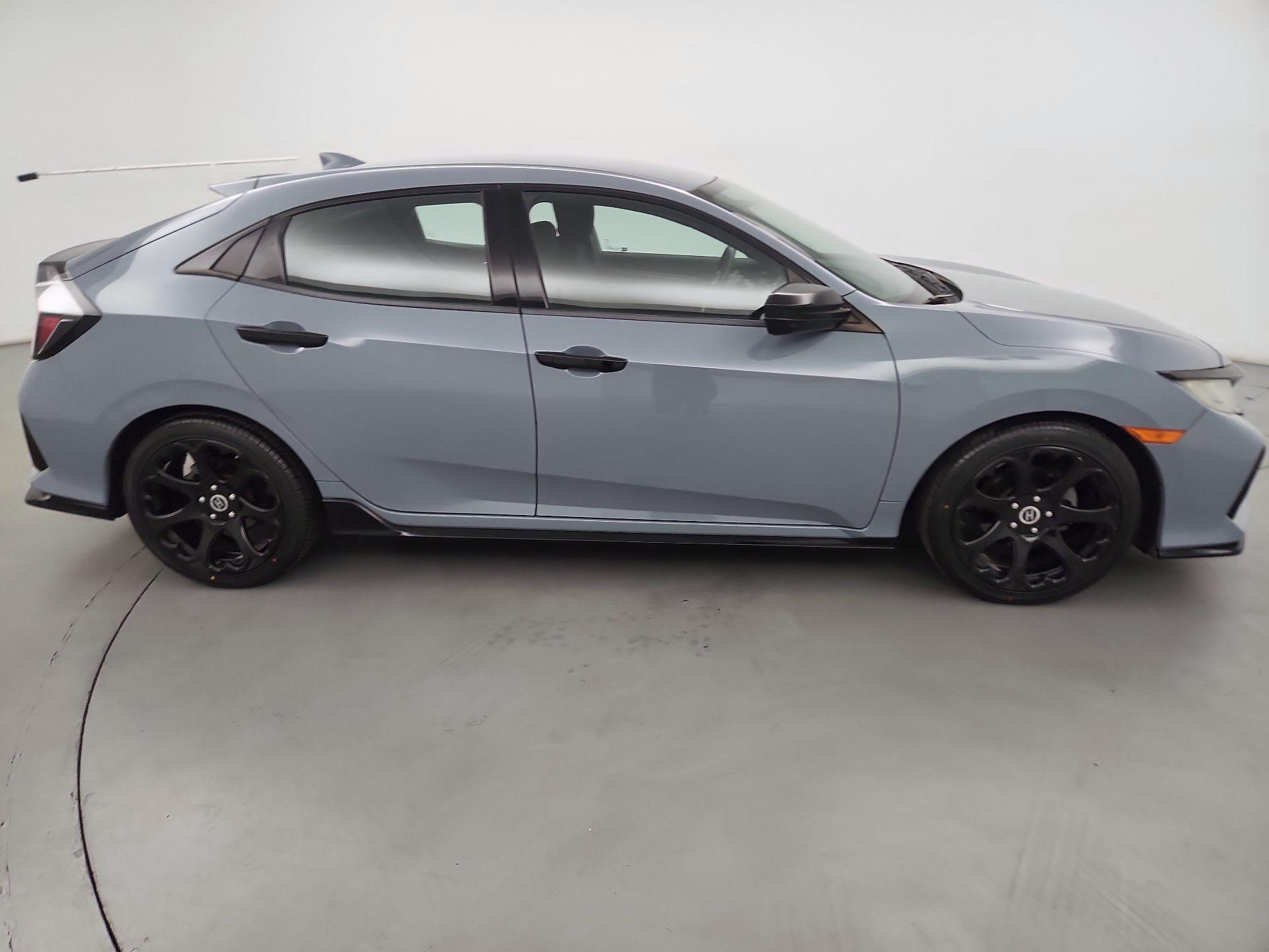 Thumbnail: 2018 Honda Civic - 4