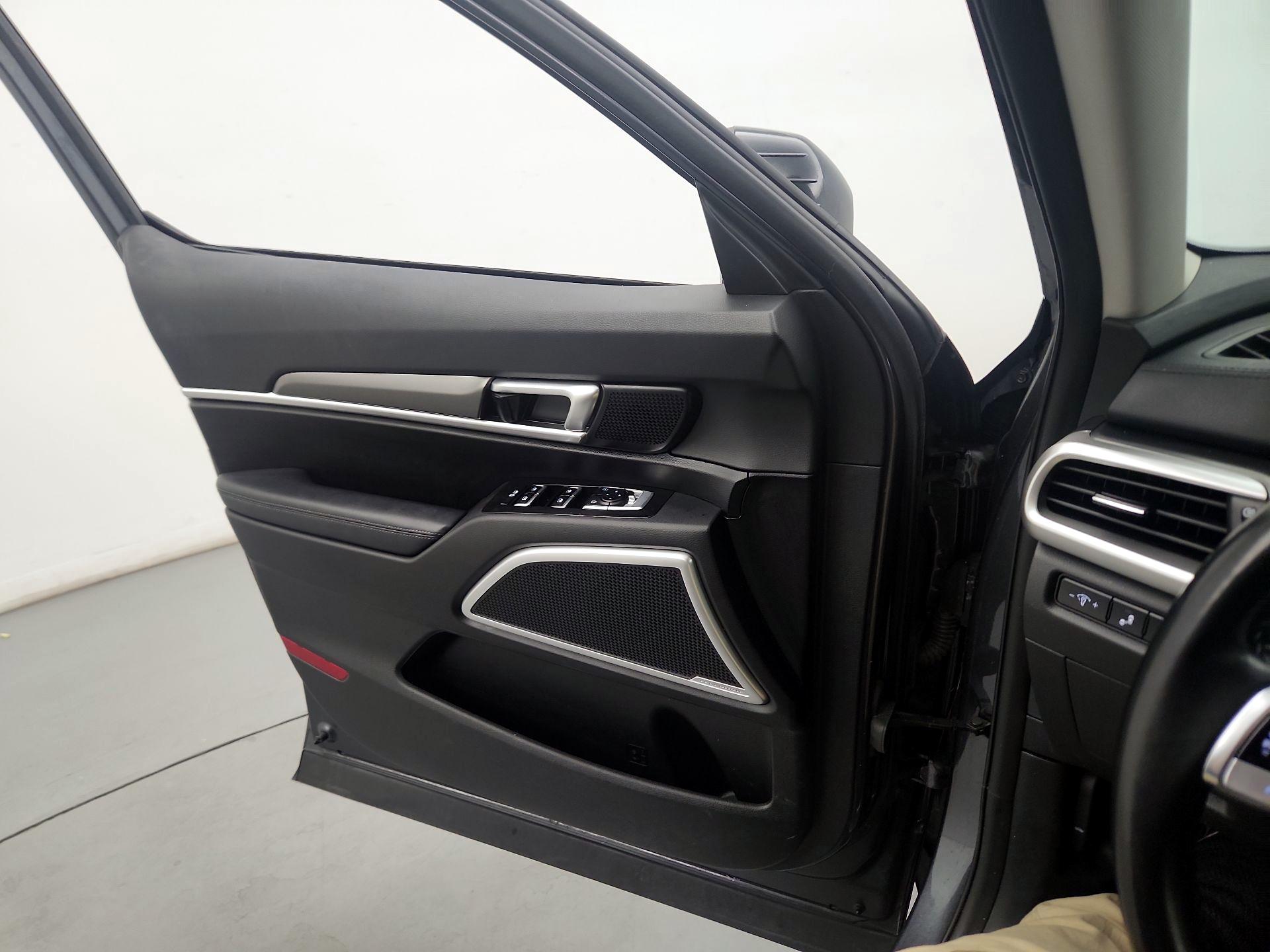 Thumbnail: 2021 Kia Telluride - 12