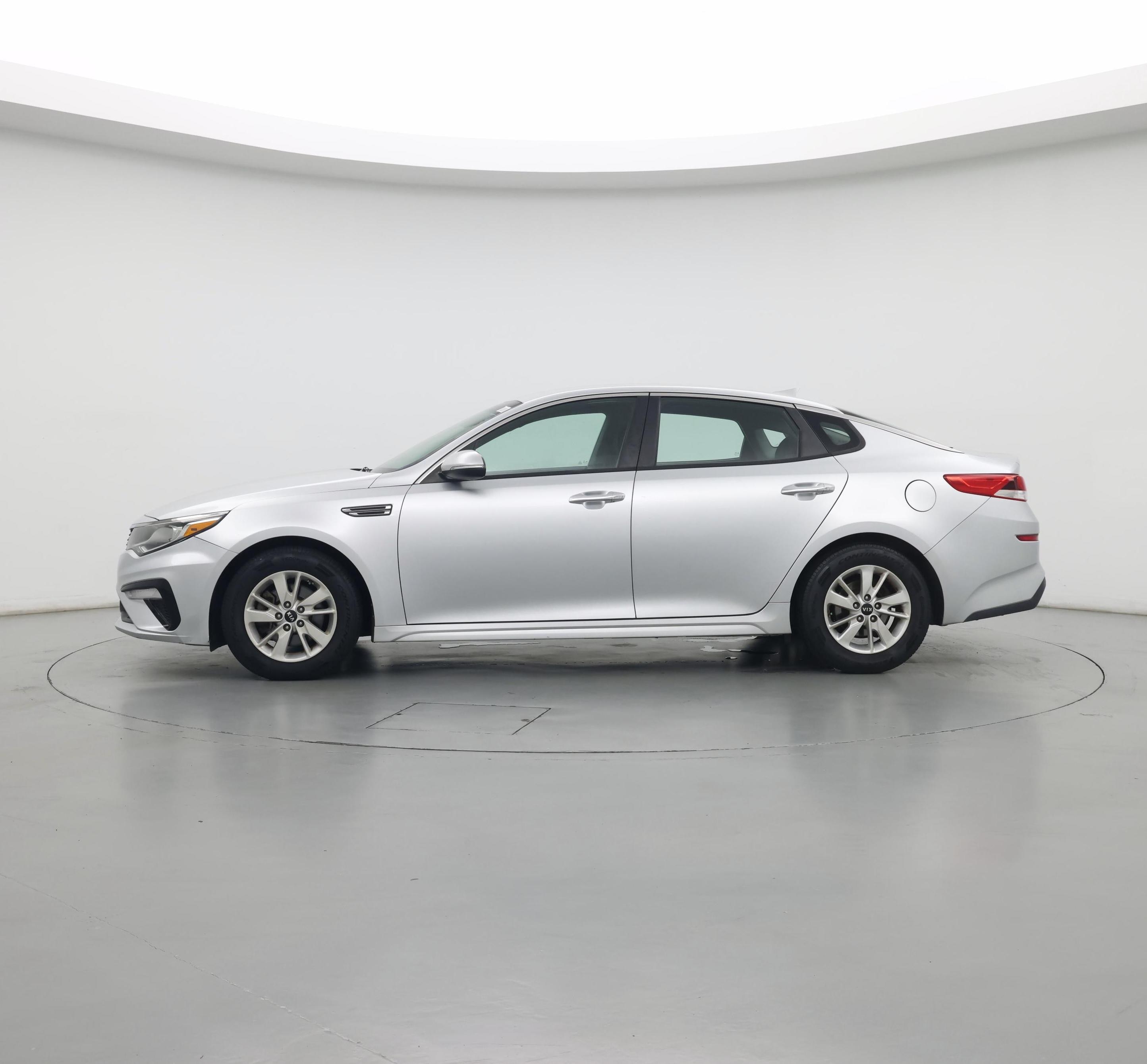 Thumbnail: 2019 Kia Optima - 3