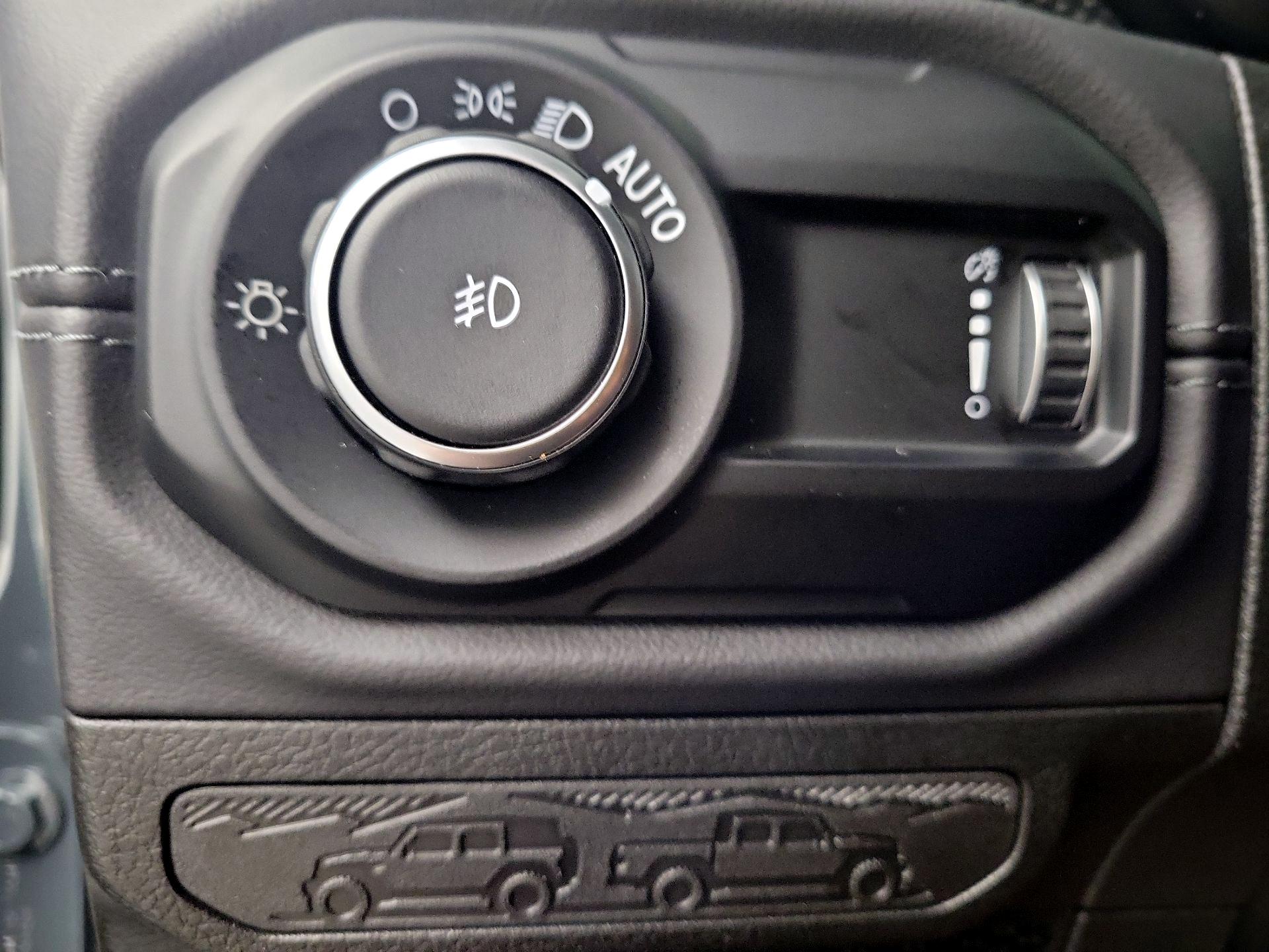 Thumbnail: 2025 Jeep Wrangler - 11
