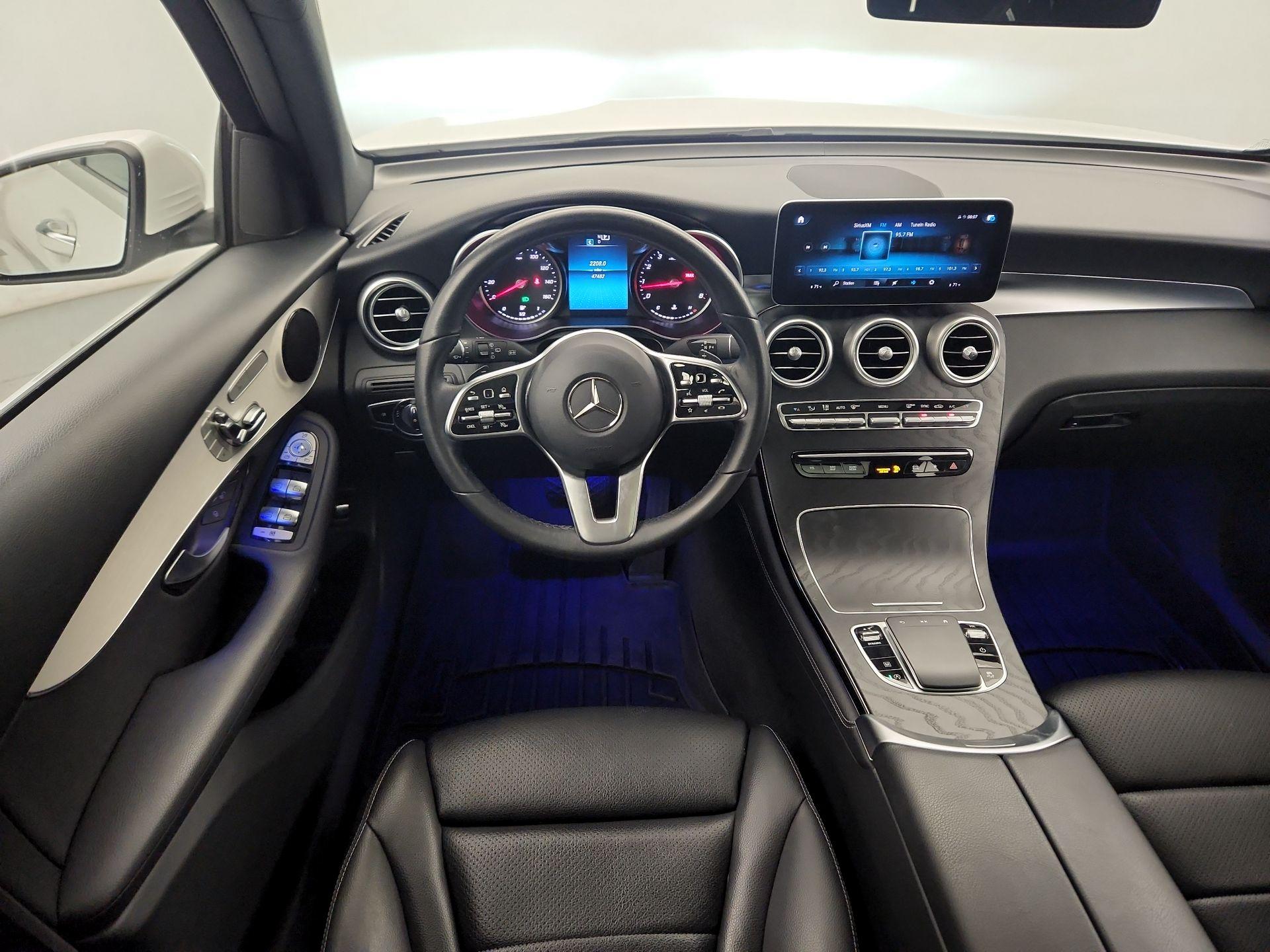 Thumbnail: 2020 Mercedes-Benz GLC - 10