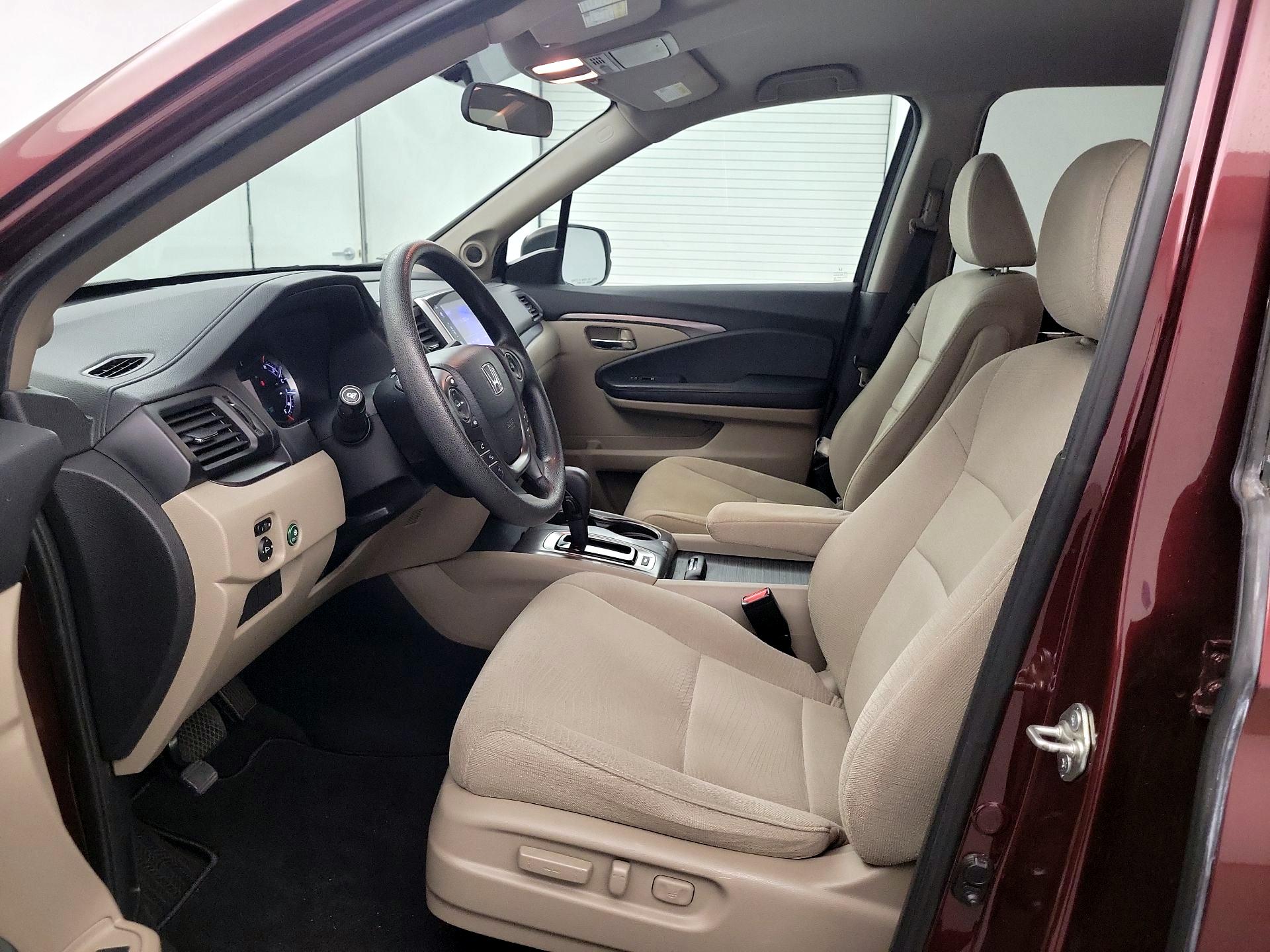 Thumbnail: 2018 Honda Pilot - 11