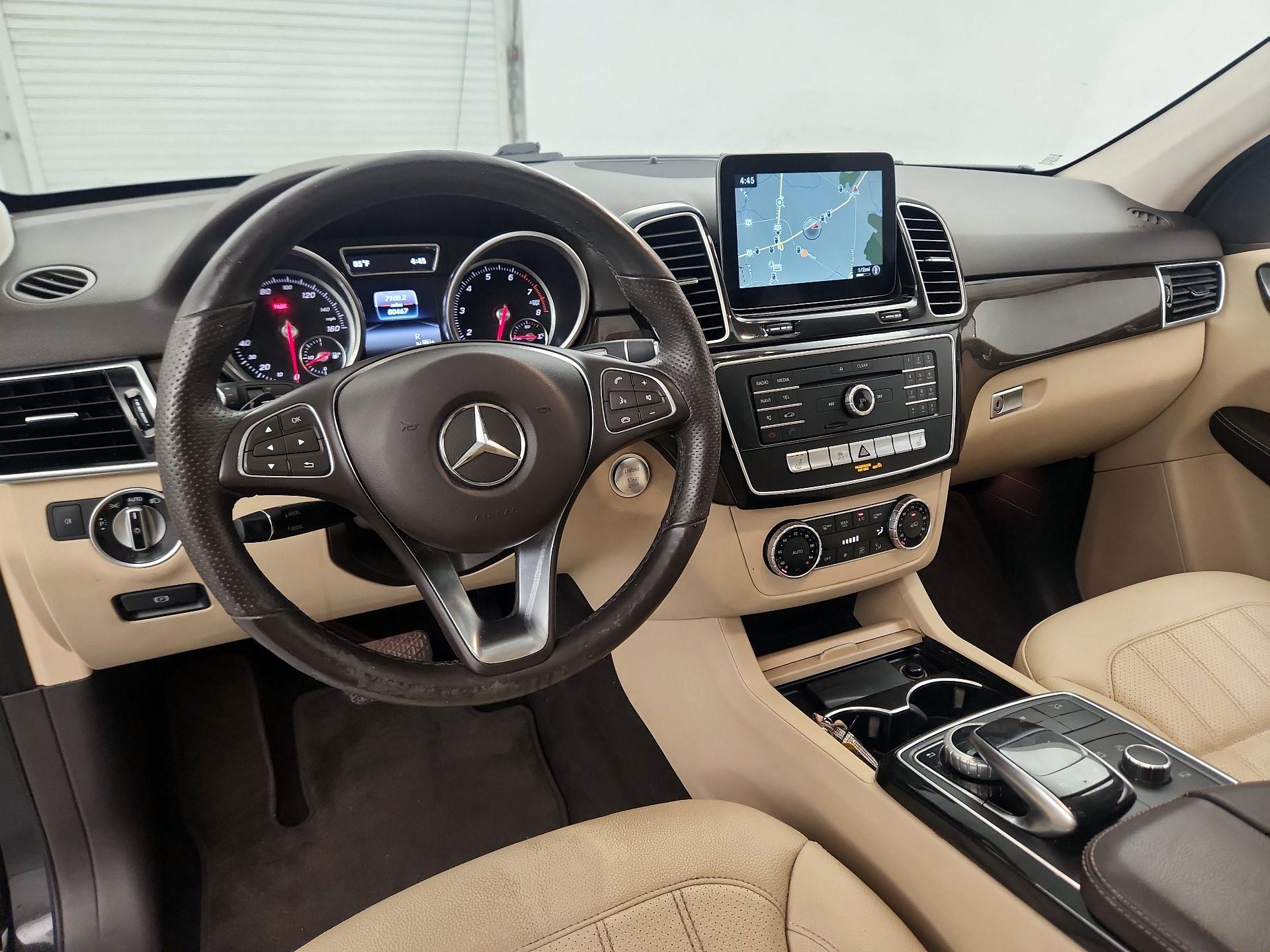 Thumbnail: 2016 Mercedes-Benz GLE - 9