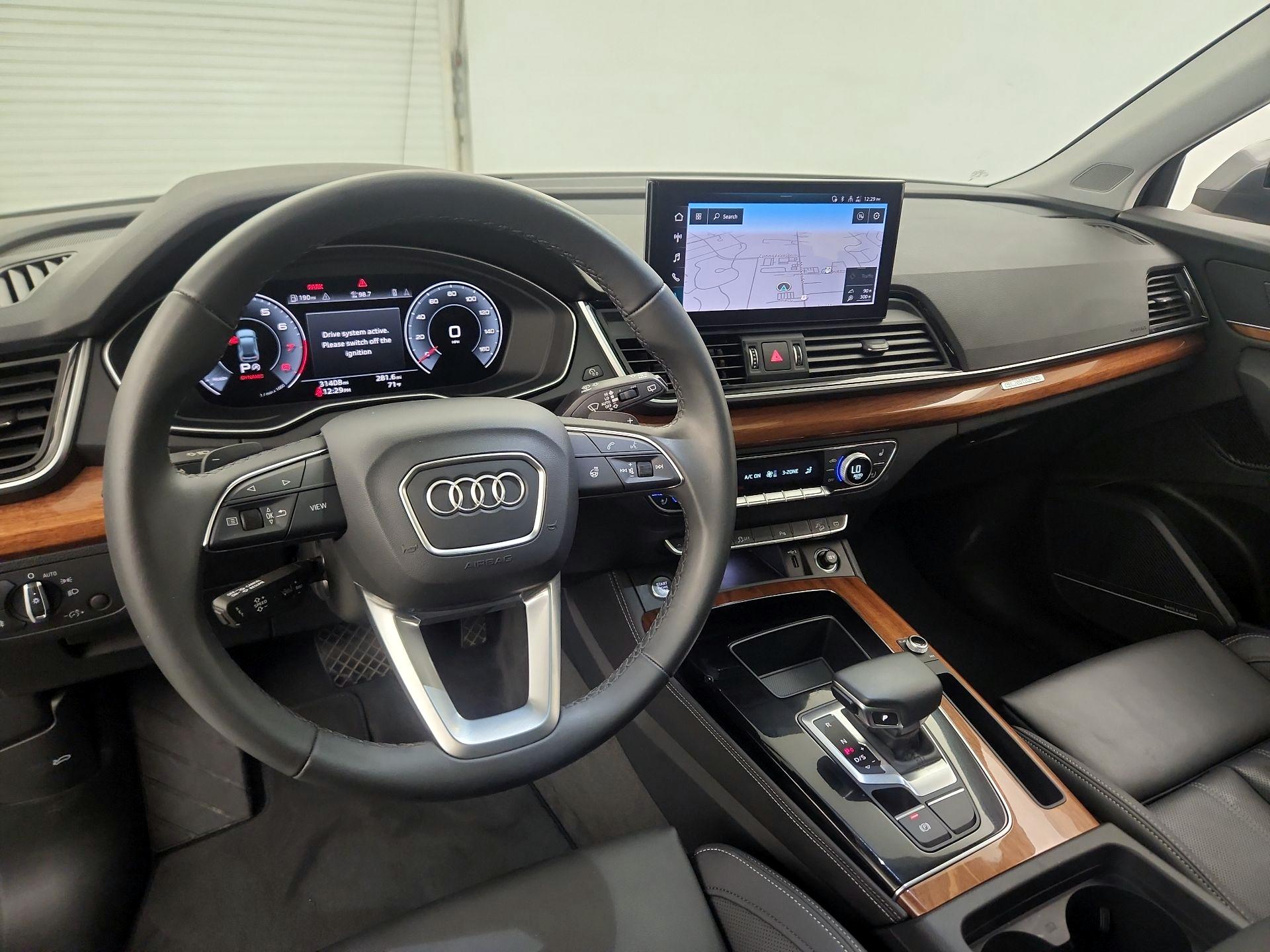 Thumbnail: 2023 Audi Q5 - 9