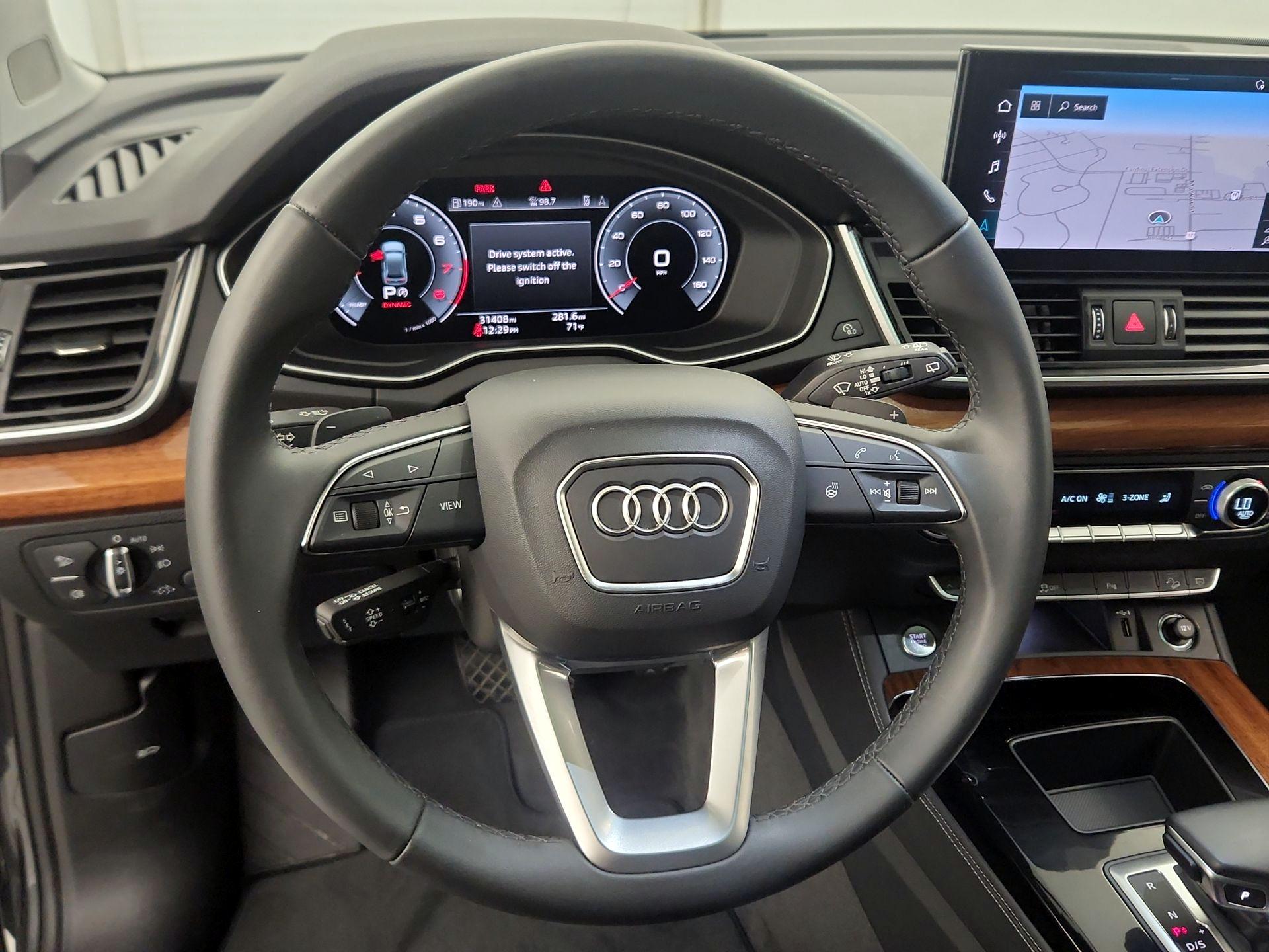 Thumbnail: 2023 Audi Q5 - 10