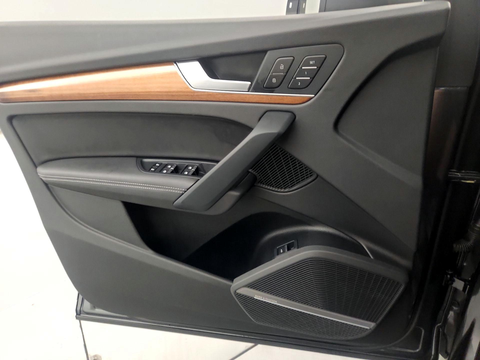 Thumbnail: 2023 Audi Q5 - 12