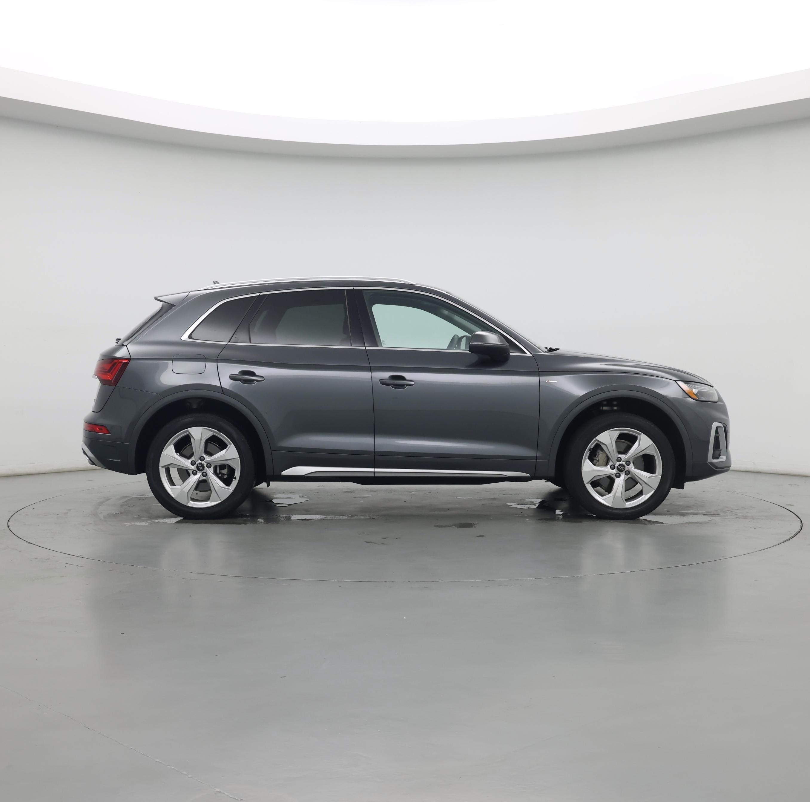 Thumbnail: 2023 Audi Q5 - 7