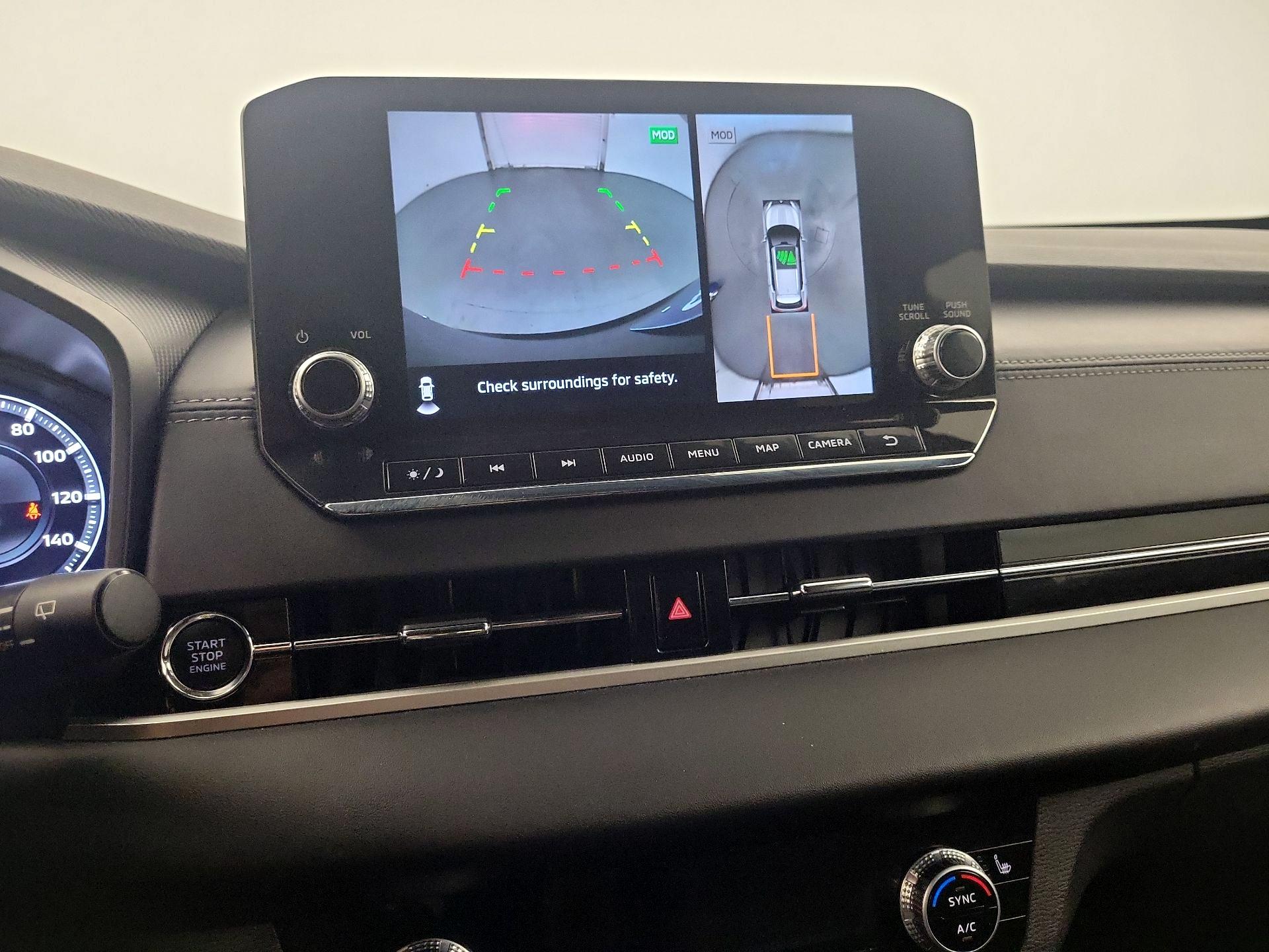 Thumbnail: 2024 Mitsubishi Outlander - 12