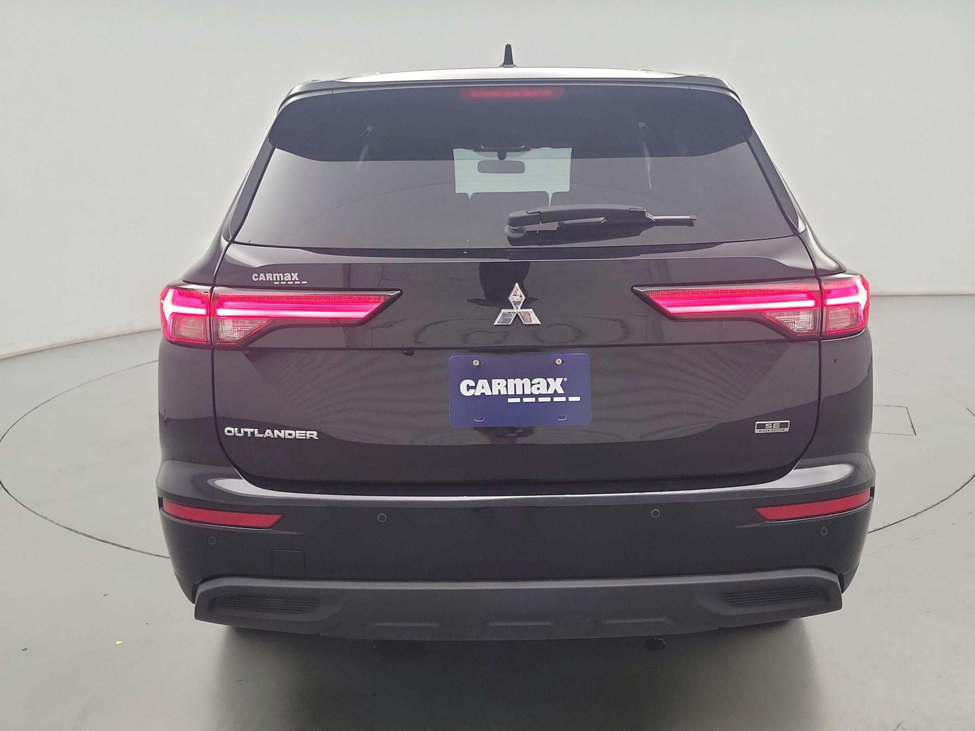 Thumbnail: 2024 Mitsubishi Outlander - 6