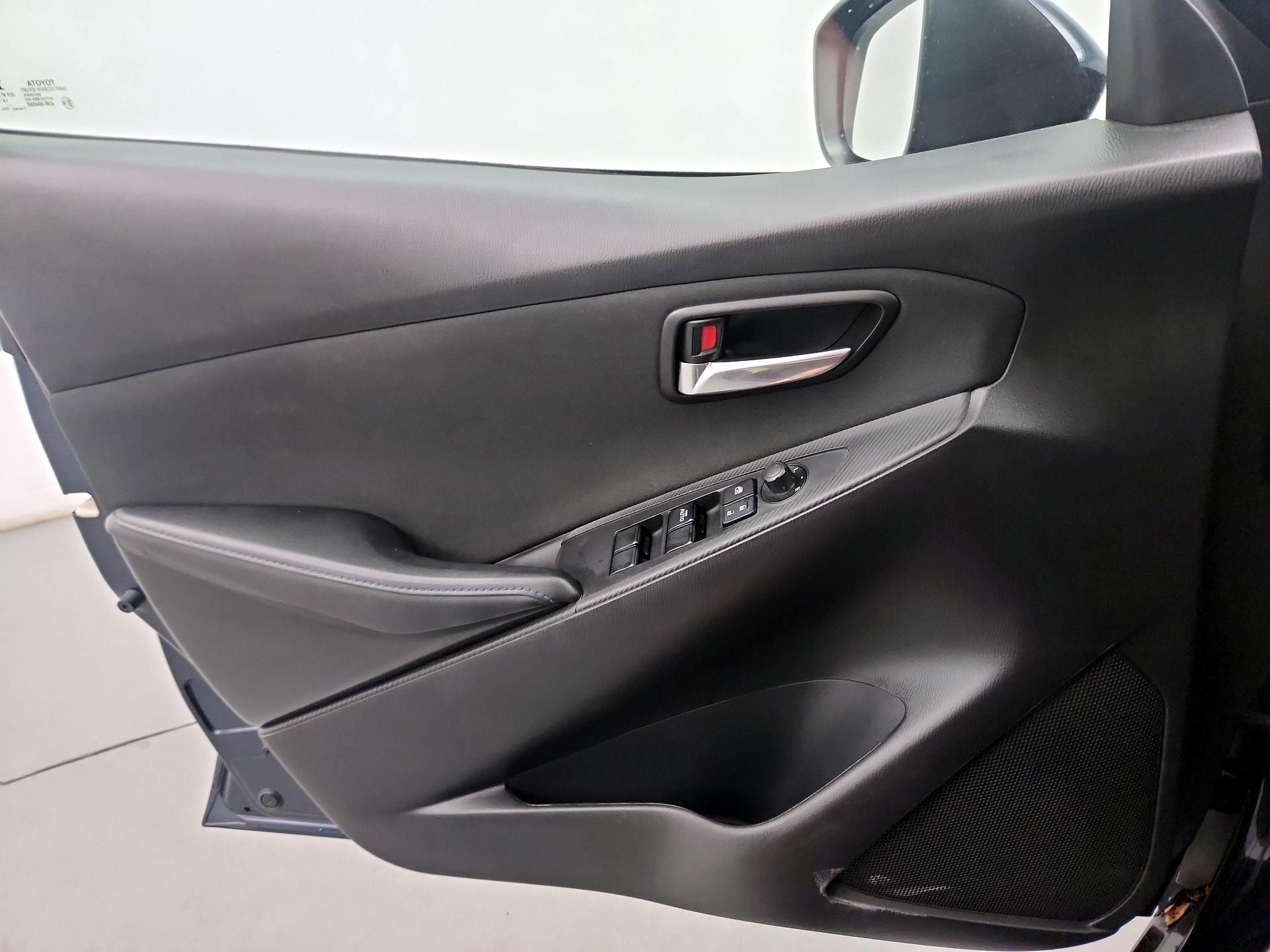 Thumbnail: 2017 Toyota Yaris iA - 12