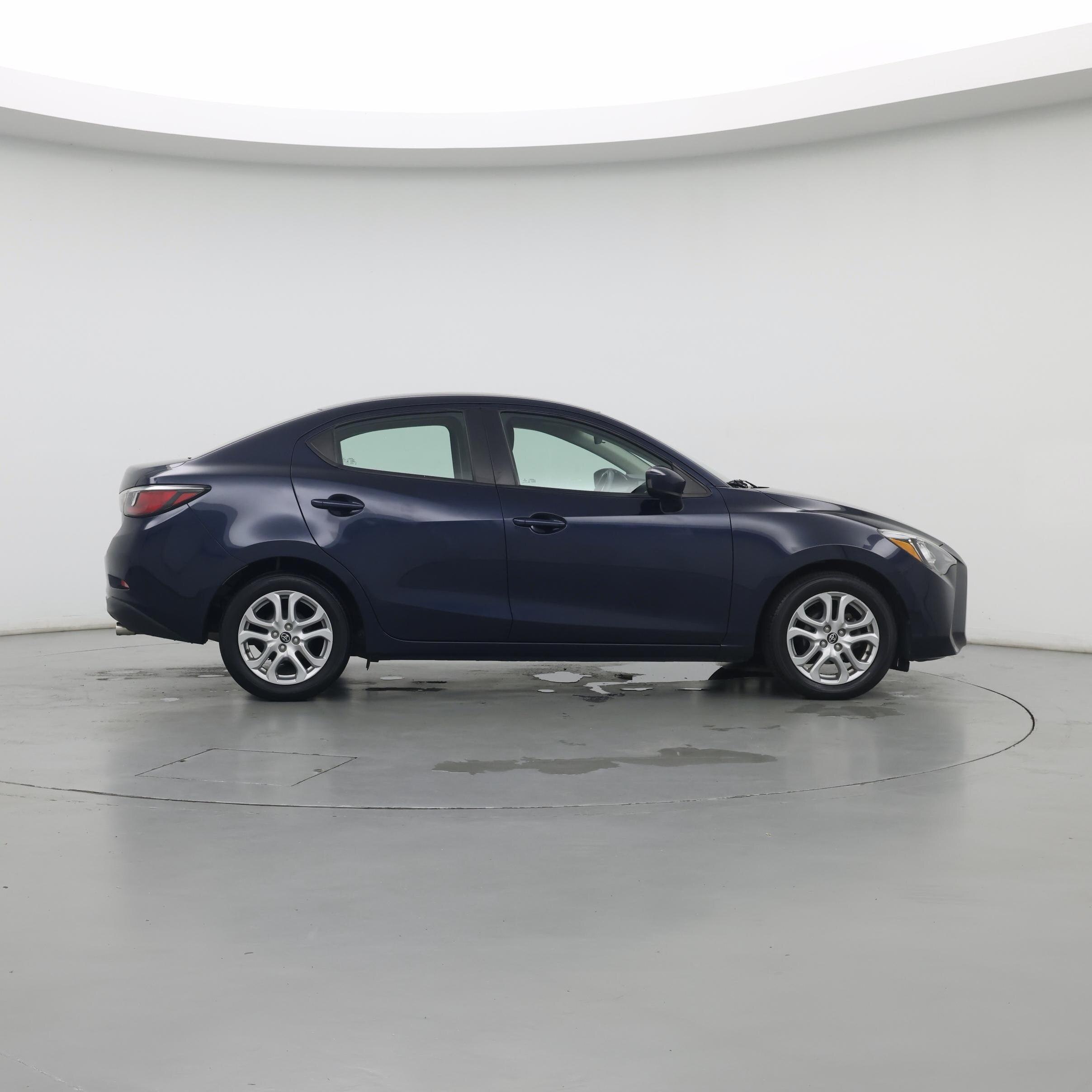 Thumbnail: 2017 Toyota Yaris iA - 7