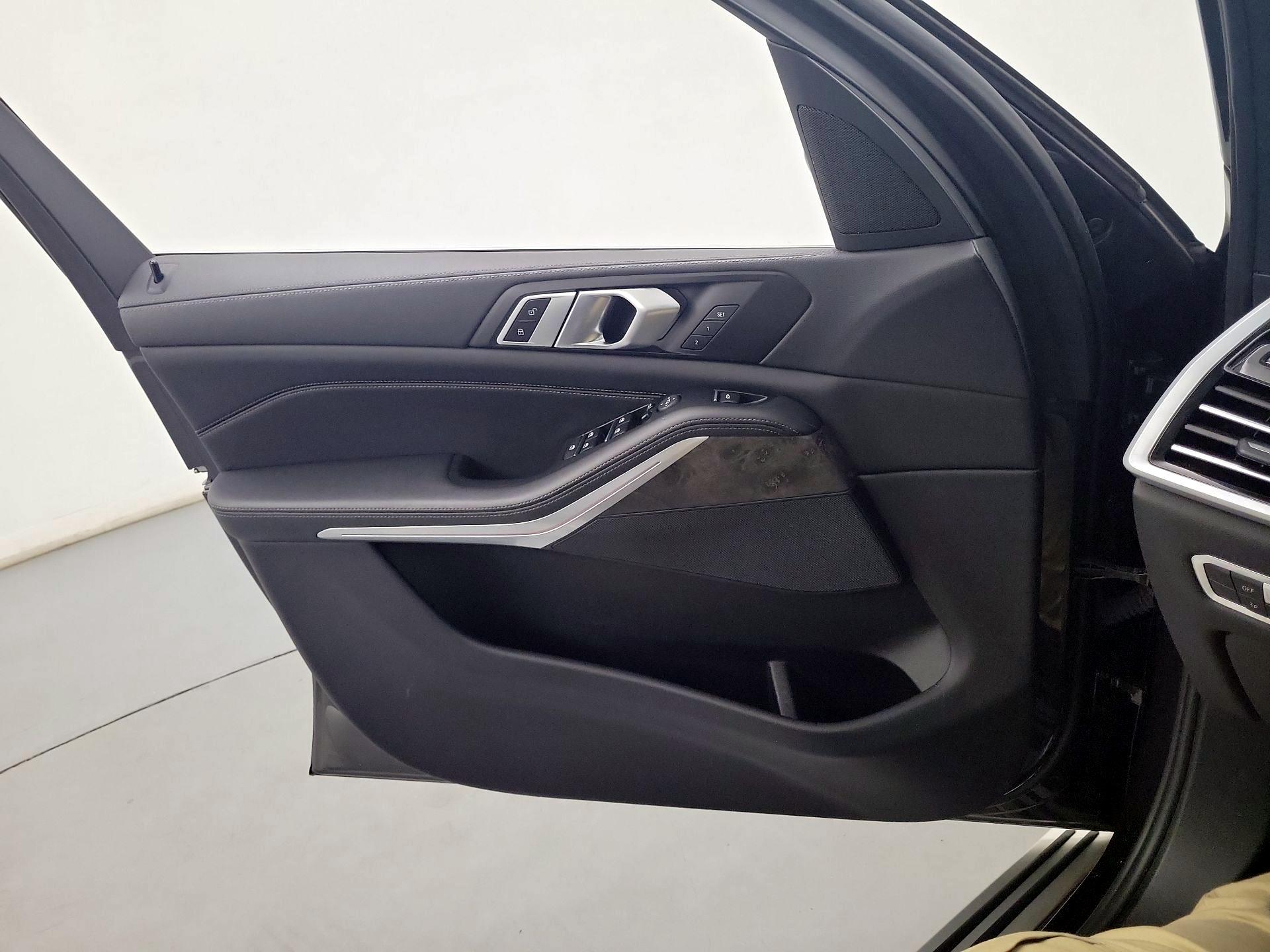 Thumbnail: 2023 BMW X5 - 12