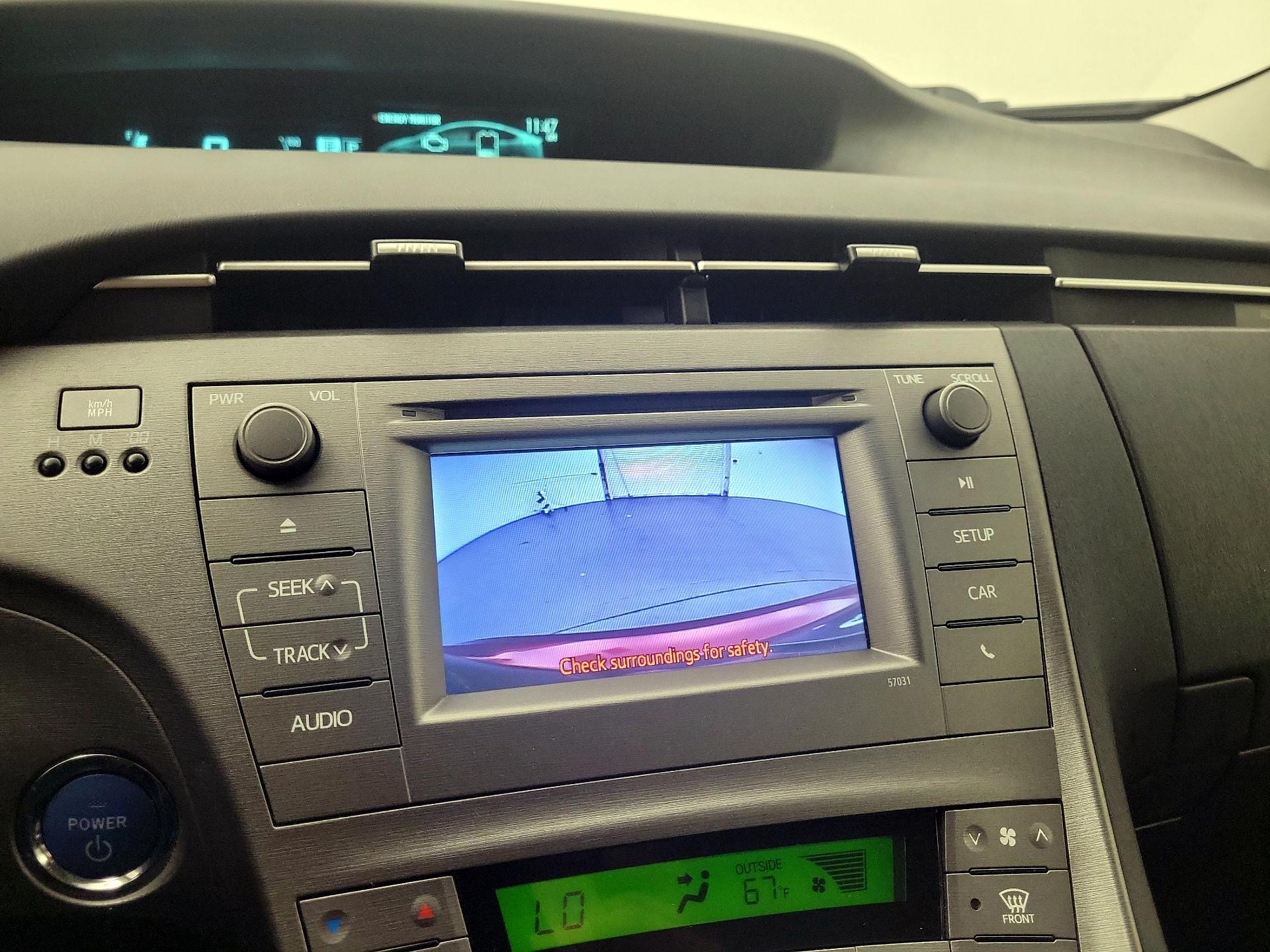 Thumbnail: 2015 Toyota Prius - 14