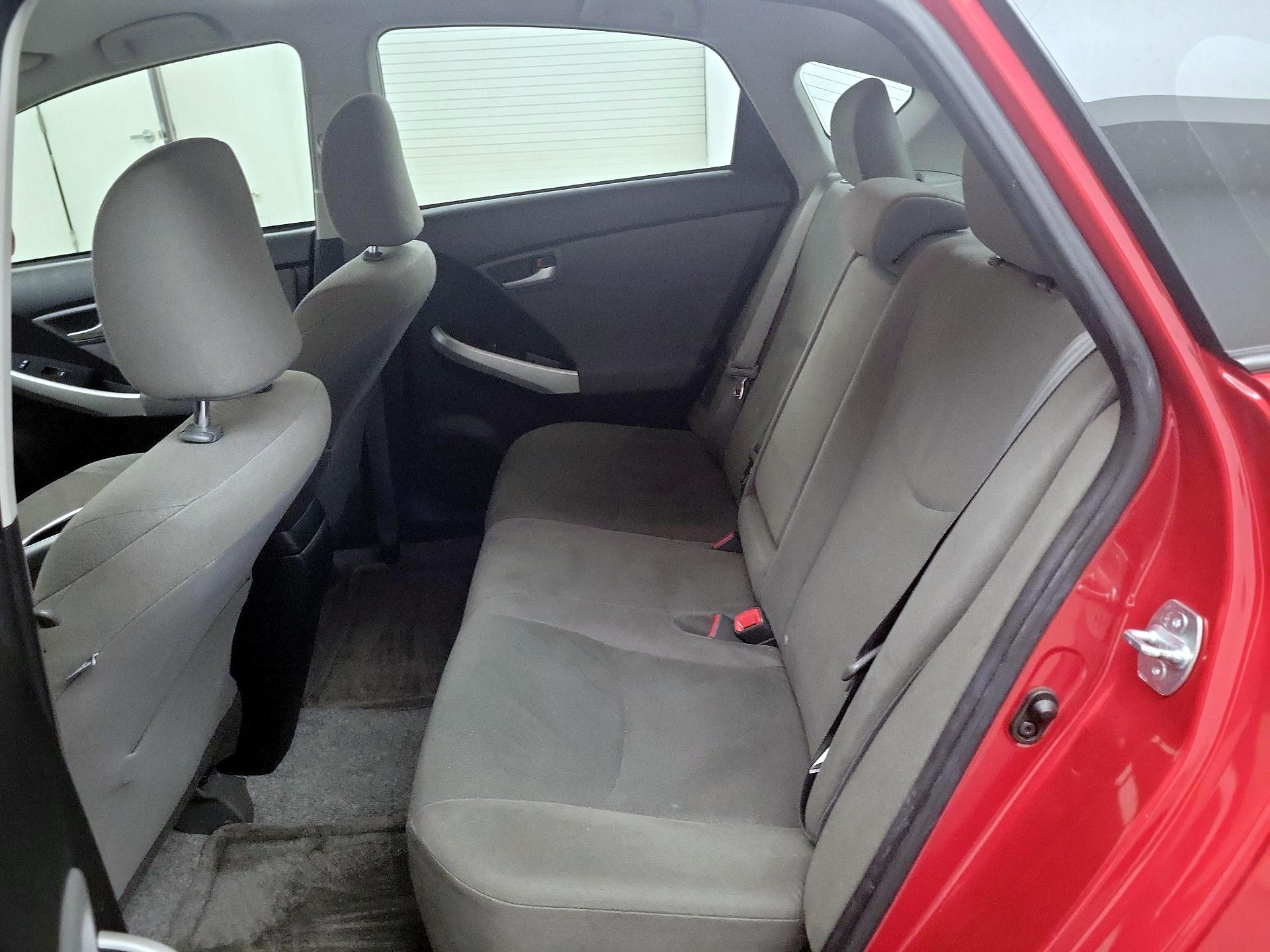Thumbnail: 2015 Toyota Prius - 18