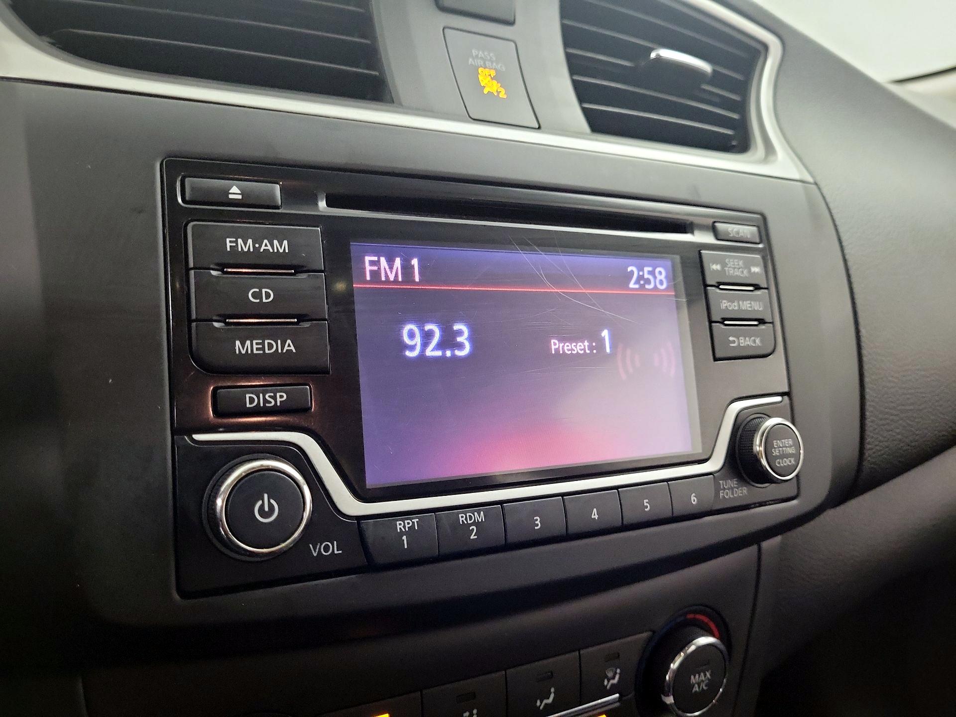 Thumbnail: 2018 Nissan Sentra - 15