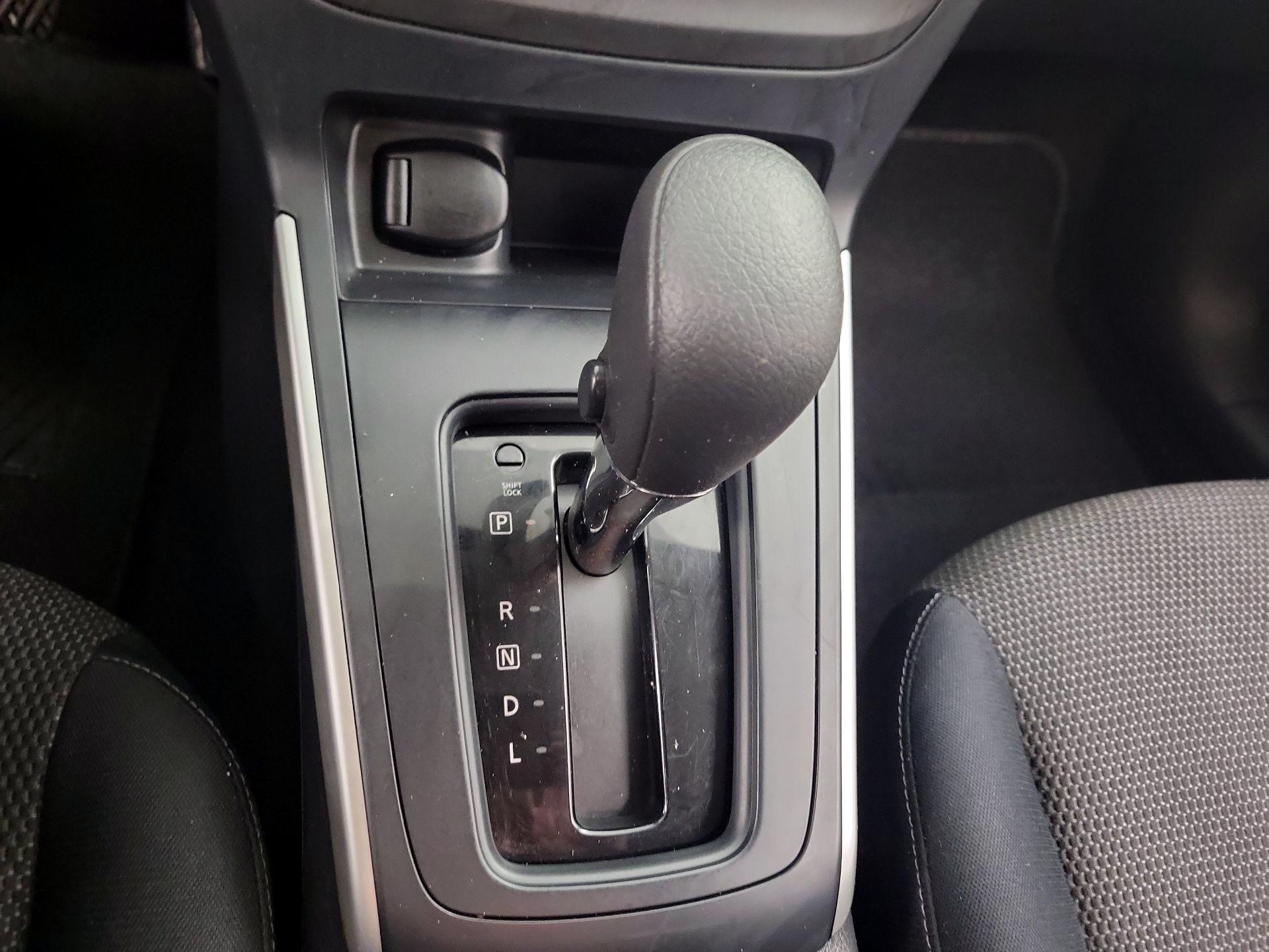 Thumbnail: 2018 Nissan Sentra - 17