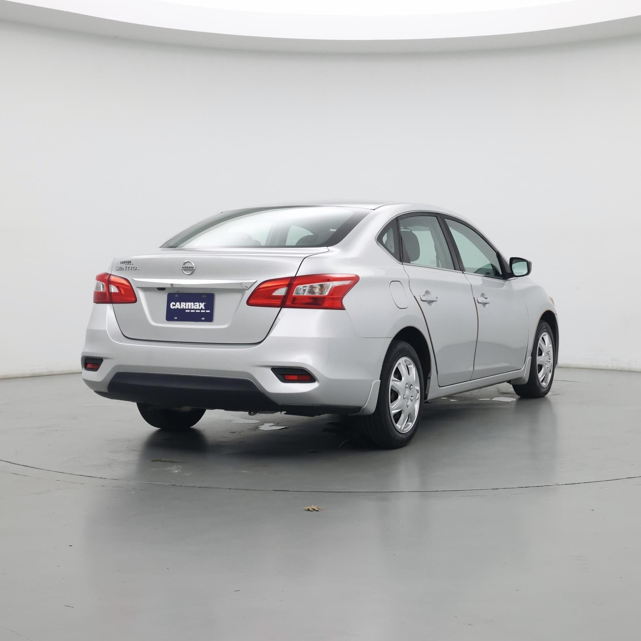 Thumbnail: 2018 Nissan Sentra - 3