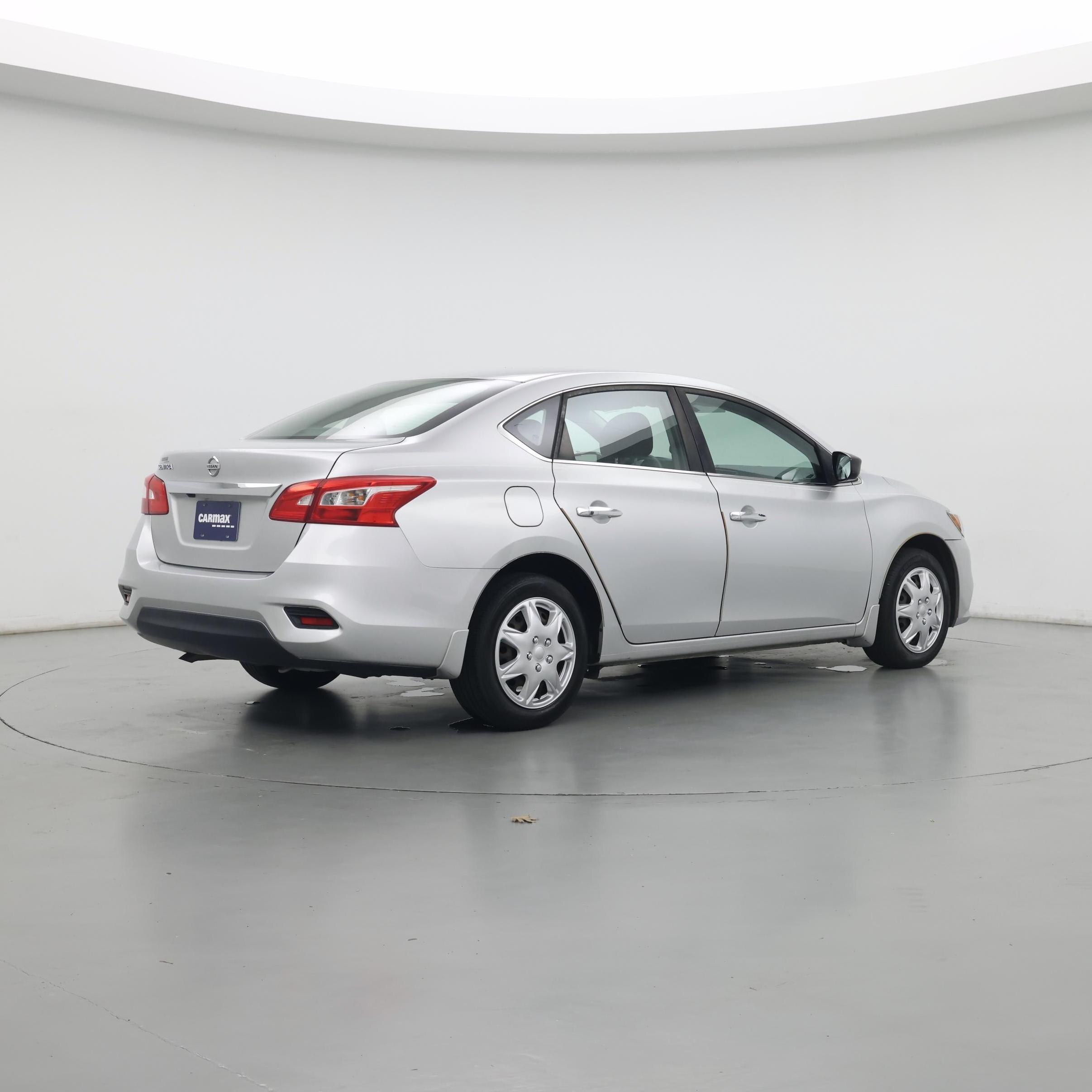 Thumbnail: 2018 Nissan Sentra - 8