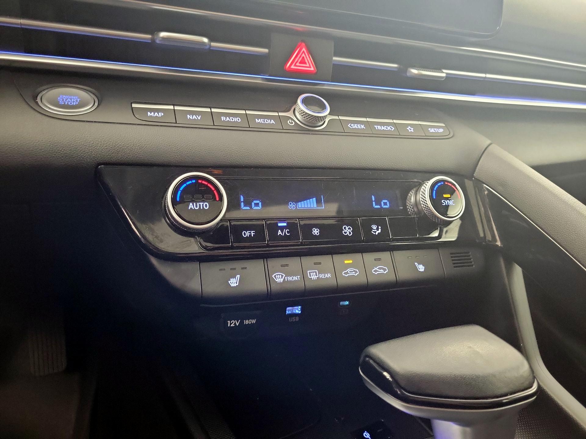 Thumbnail: 2024 Hyundai Elantra - 17