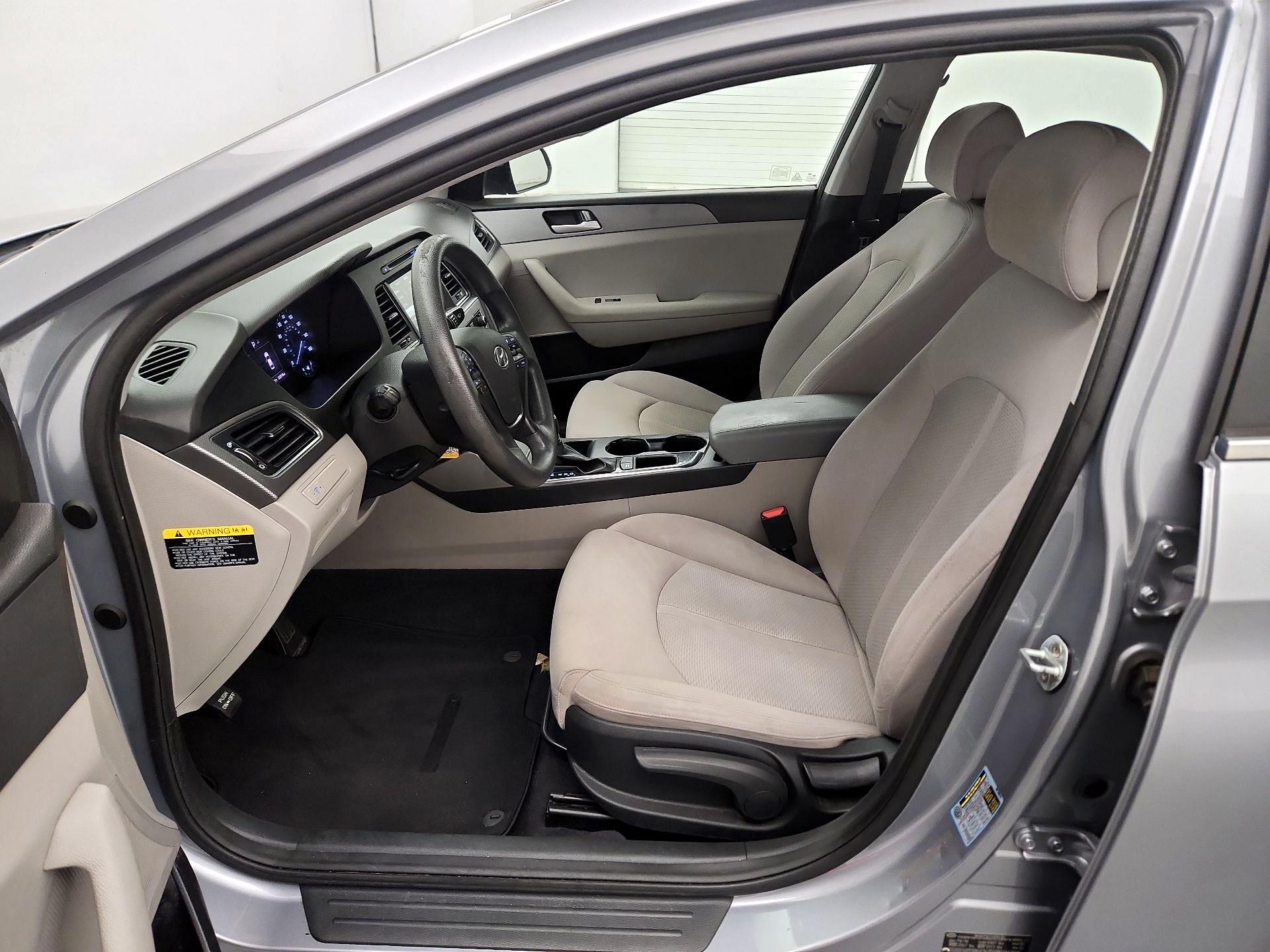 Thumbnail: 2016 Hyundai Sonata - 11