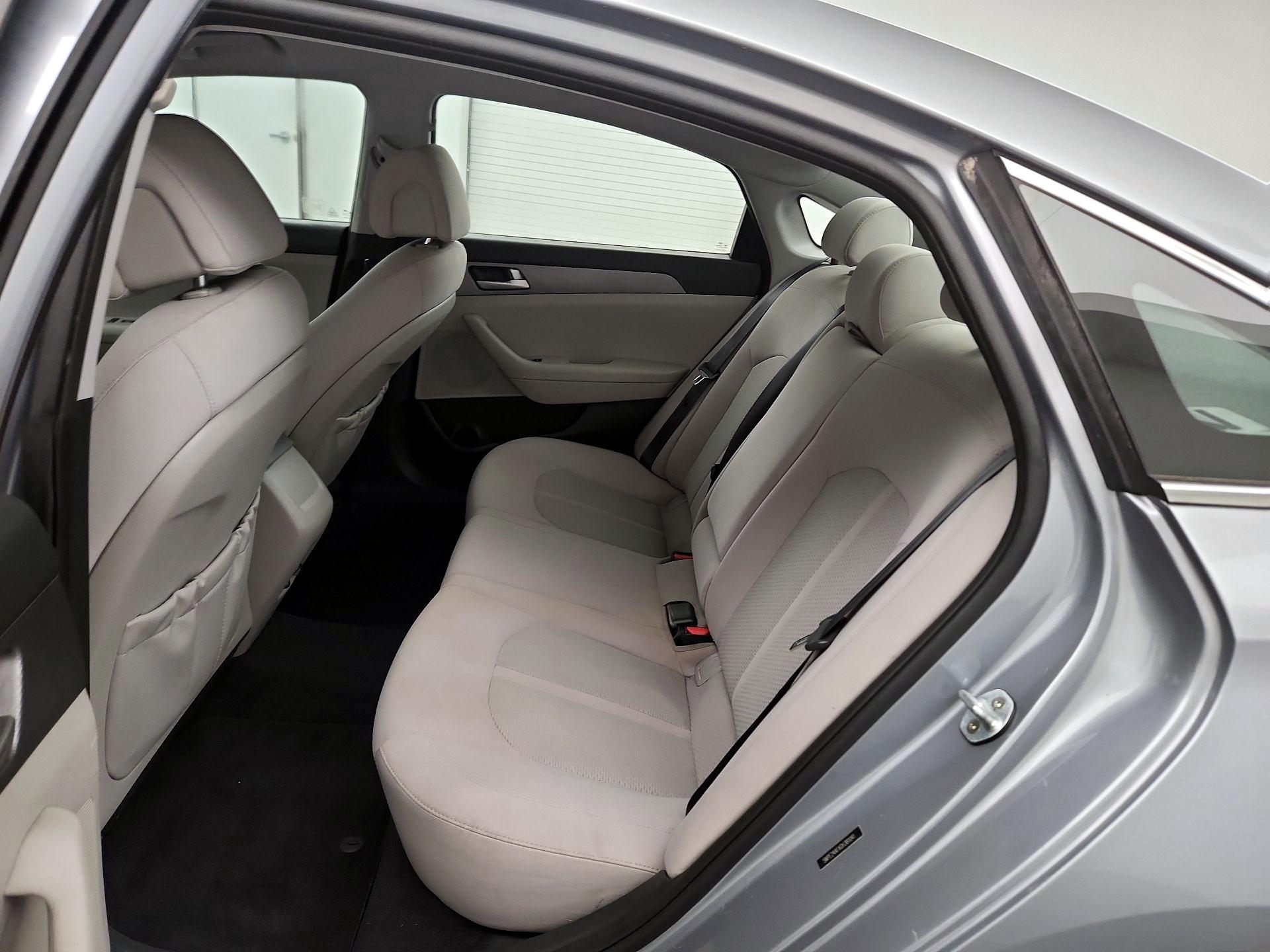 Thumbnail: 2016 Hyundai Sonata - 19